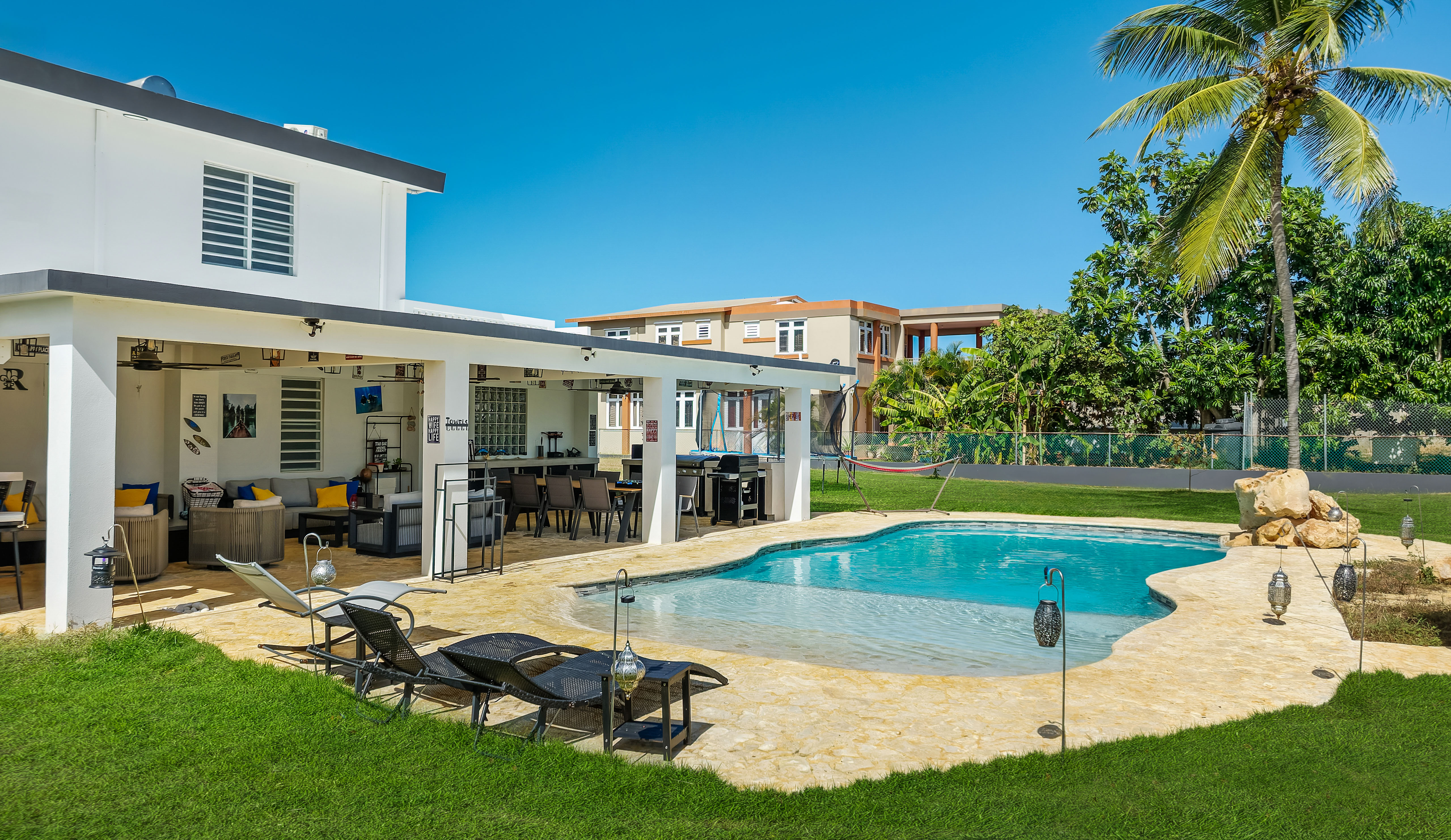  Private Coastal Haven in Camuy’s Sought-After Enclave - 物件實景
