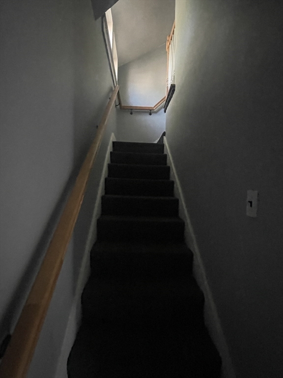 Marlborough, Massachusetts, 01752, United States, 6 Bedrooms Bedrooms, ,3 BathroomsBathrooms,Residential,For Sale,1976368