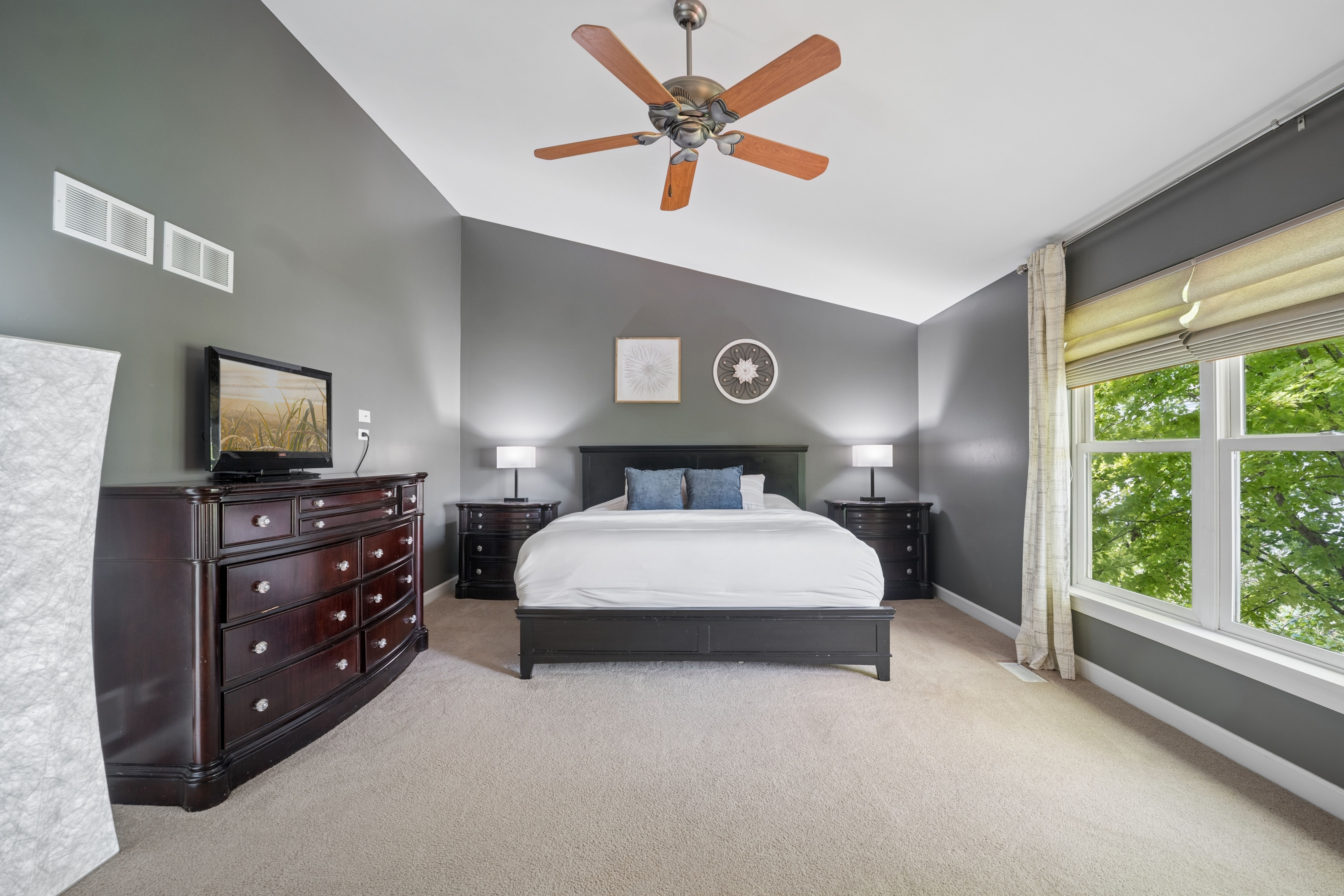  An Exceptional Residence Nestled Within the Prestigious Gated Community - 物件實景
