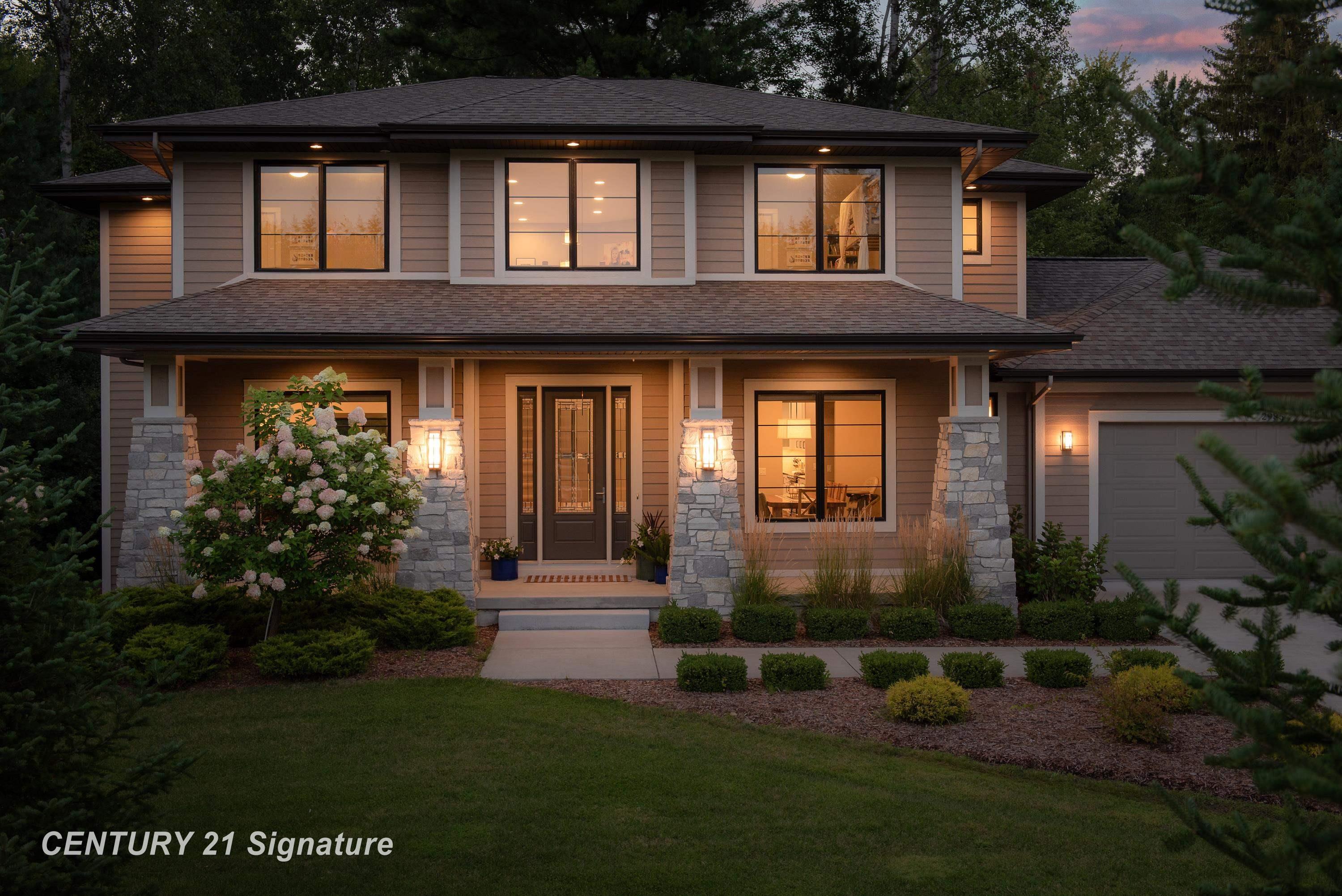 Midland, Michigan, 48642, United States, 4 Bedrooms Bedrooms, ,5 BathroomsBathrooms,Residential,For Sale,1975618