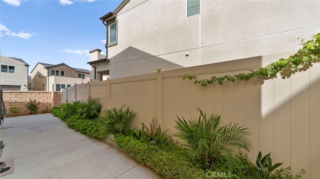 Fallbrook, California, 92028, United States, 3 Bedrooms Bedrooms, ,3 BathroomsBathrooms,Residential,For Sale,1987532