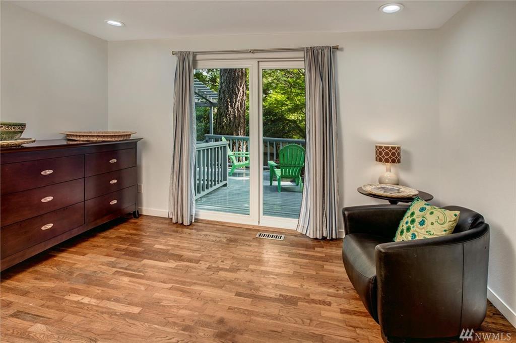 7704 88th PL, Mercer Island, Washington, 98040, United States, 4 Bedrooms Bedrooms, ,4 BathroomsBathrooms,Residential,For Sale,7704 88th PL,1435219
