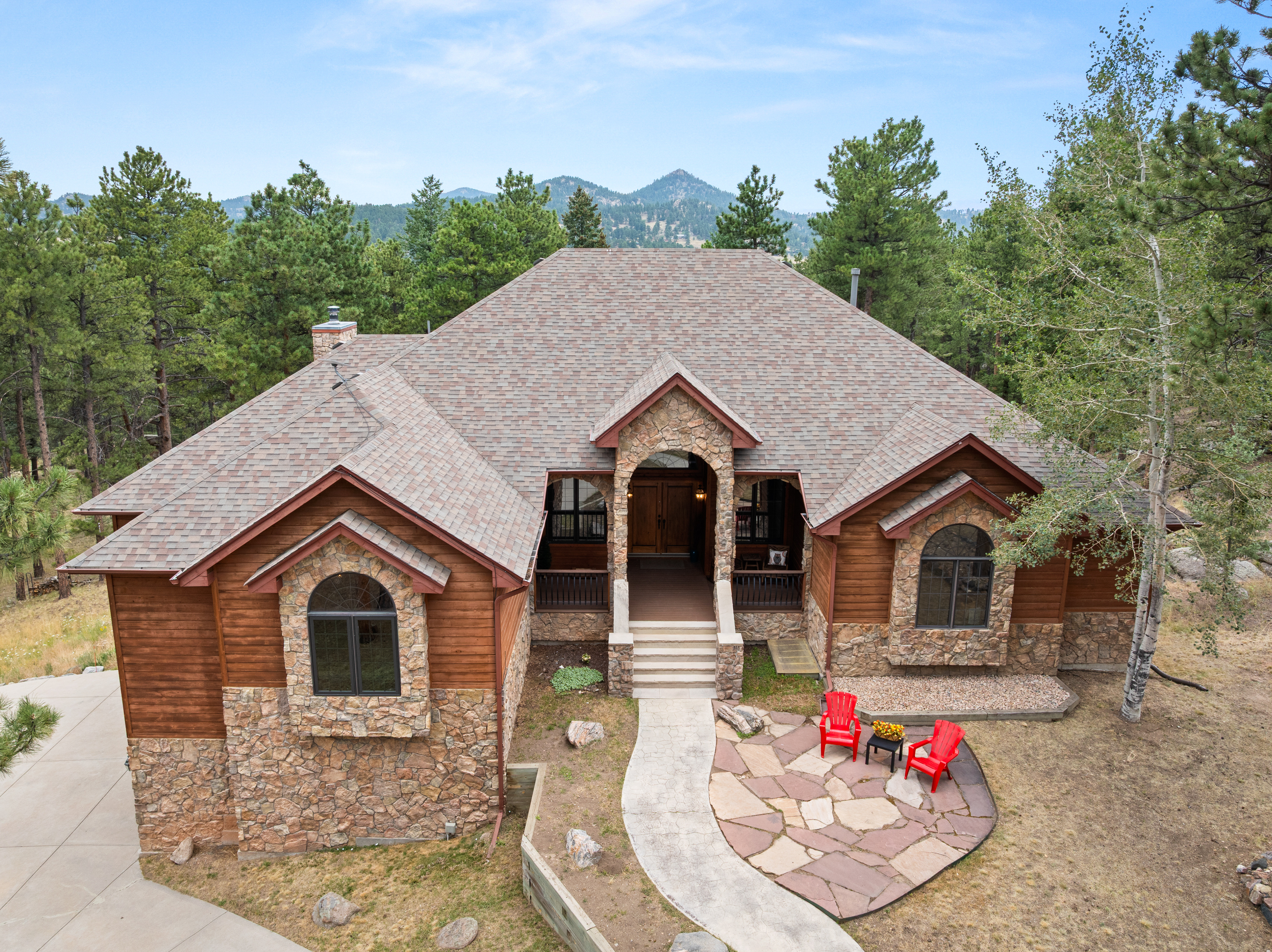  Exceptional Custom-Built Mountain Home - 物件實景