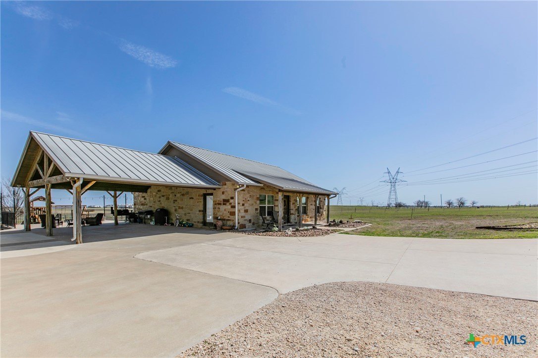 Granger, Texas, 76530, United States, 3 Bedrooms Bedrooms, ,2 BathroomsBathrooms,Residential,For Sale,1923229