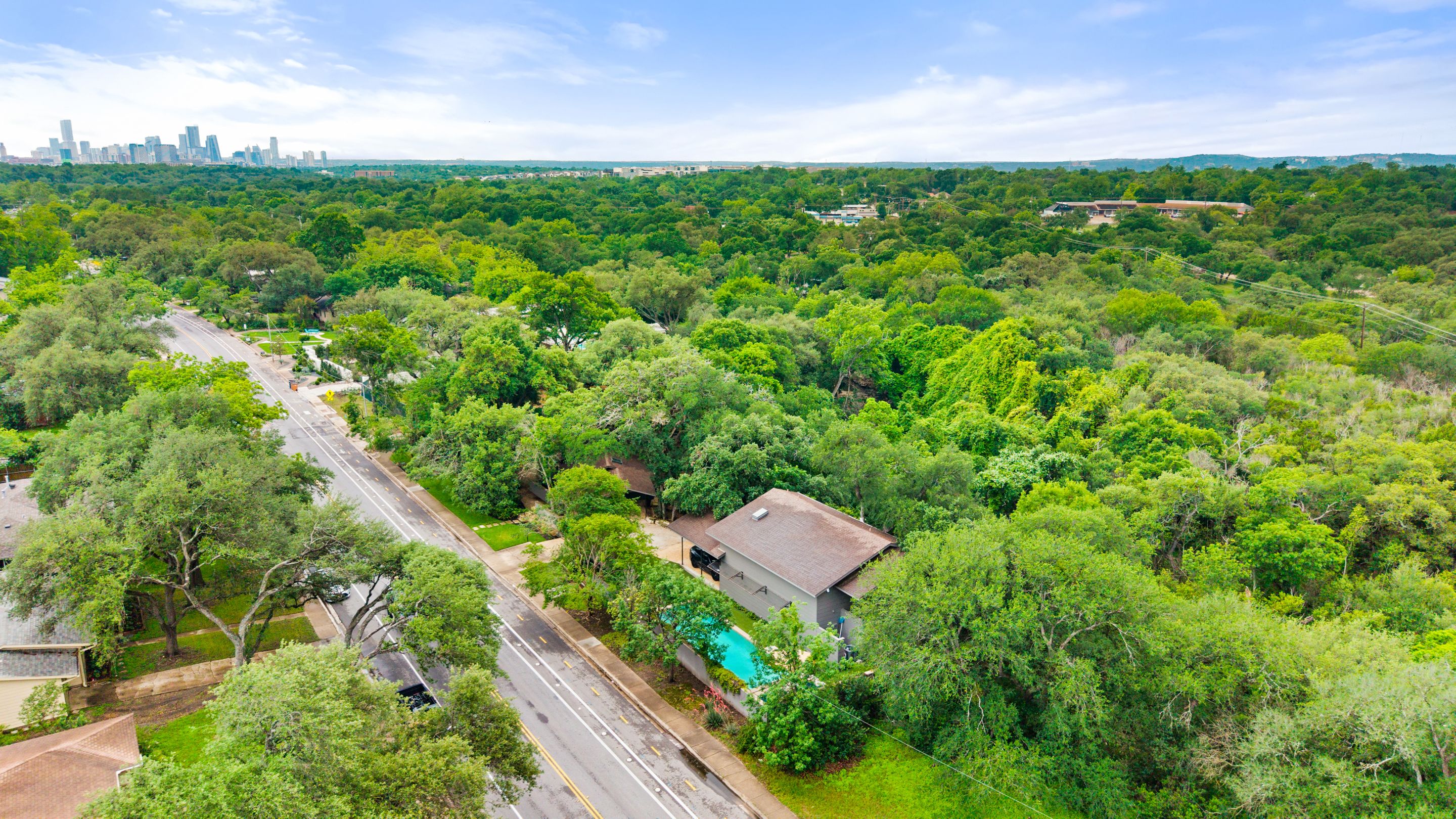  Sprawling Shoal Creek Retreat with Rare Privacy in Central Austin - 物件實景