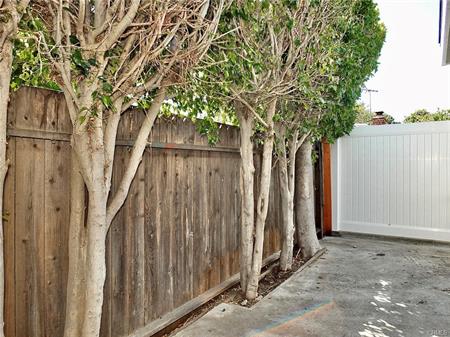 Lomita, California, 90717, United States, 3 Bedrooms Bedrooms, ,2 BathroomsBathrooms,Residential,For Sale,1936007