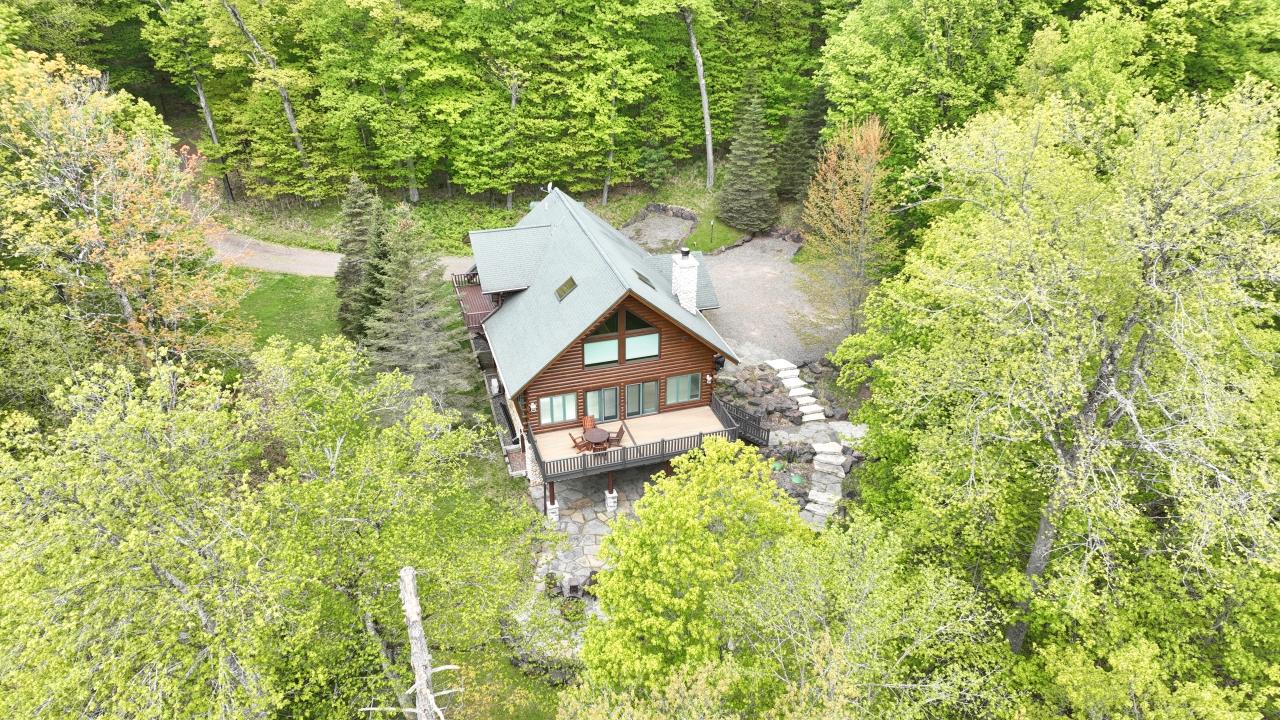 Phelps, Wisconsin, 54554, United States, 5 Bedrooms Bedrooms, ,3 BathroomsBathrooms,Residential,For Sale,1825799