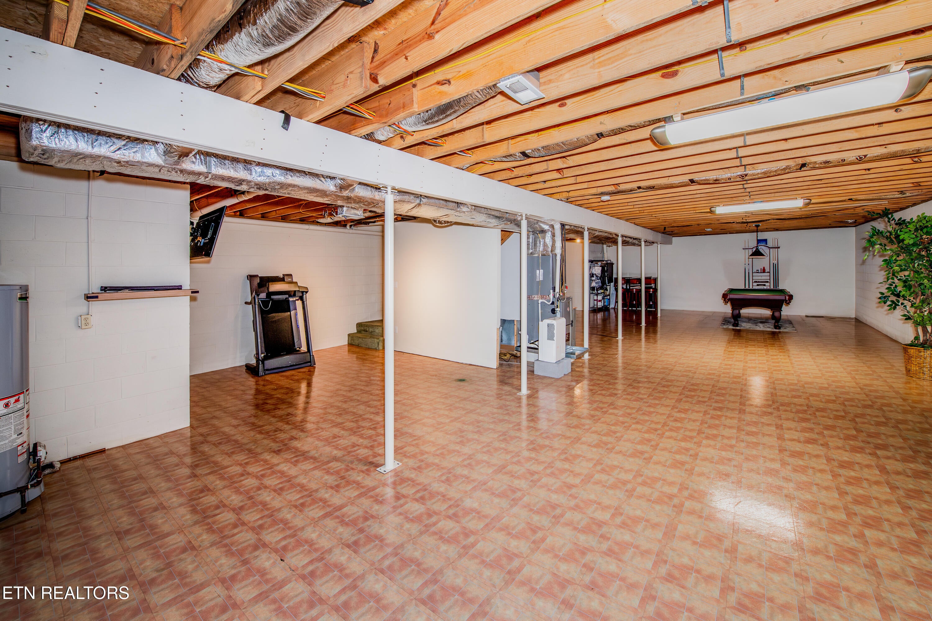 Harriman, Tennessee, 37748, United States, 3 Bedrooms Bedrooms, ,4 BathroomsBathrooms,Residential,For Sale,1995991