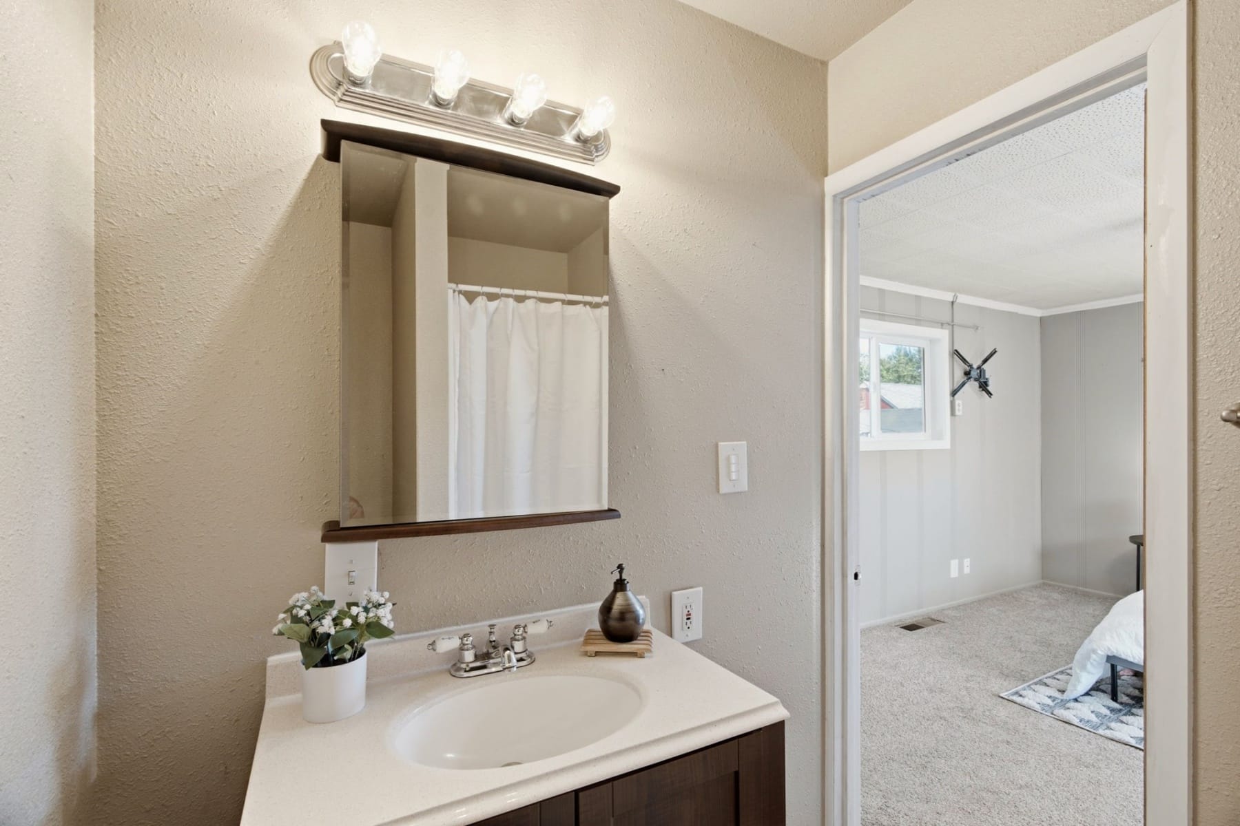  1321 E 13TH ST The Dalles, OR 97058 - 物件實景