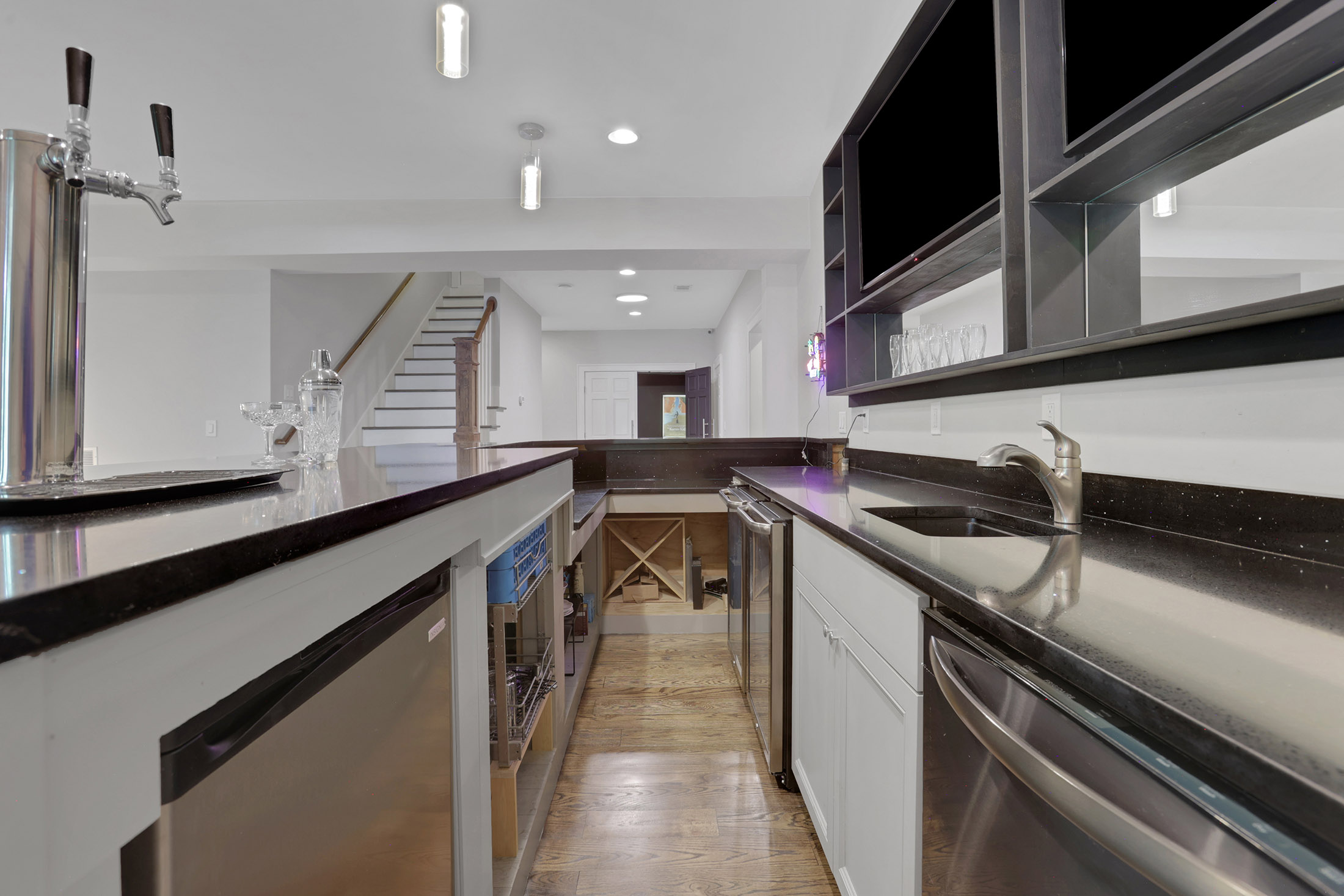  Sophisticated Brick Residence in Coveted Brookhaven Location - 物件實景