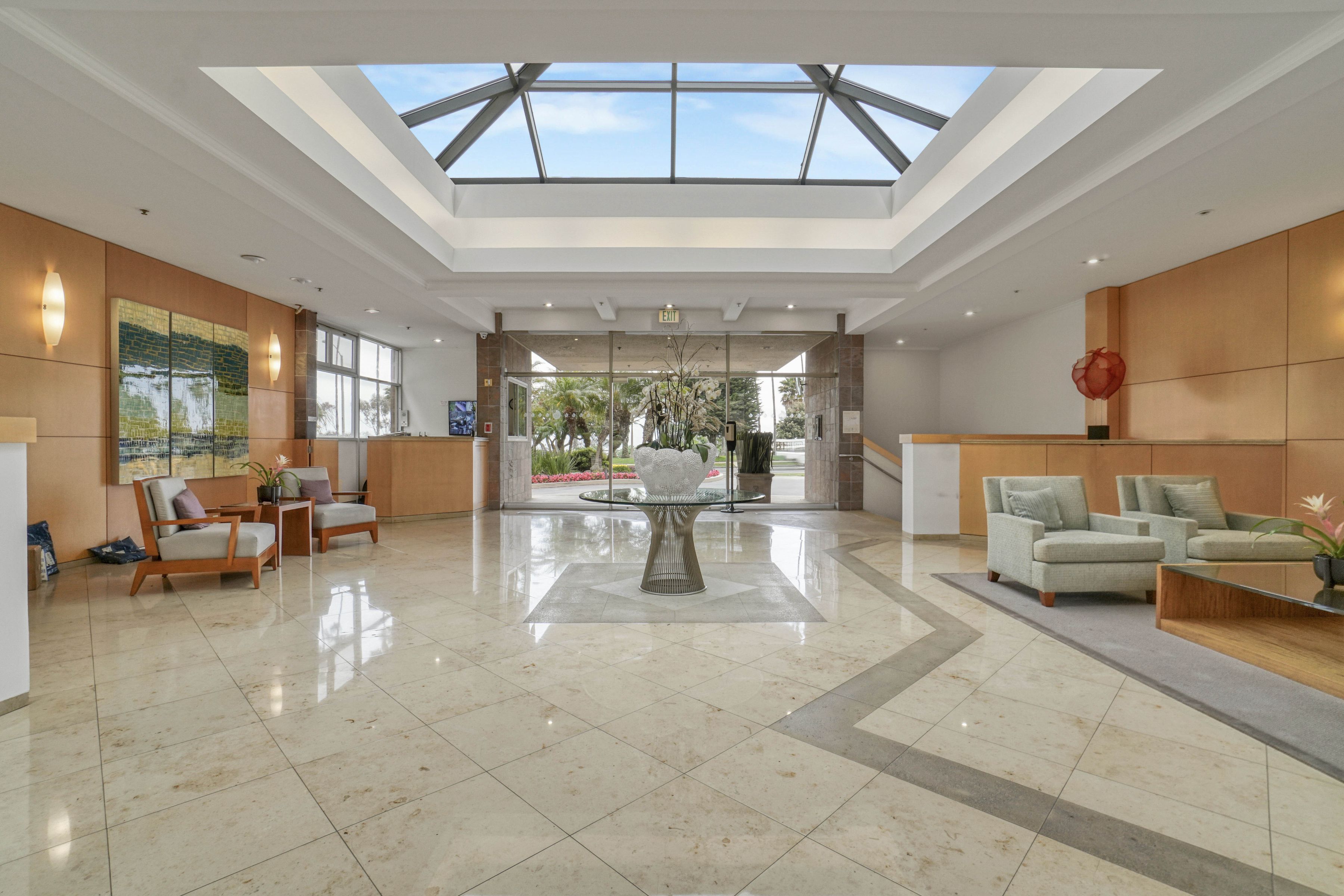  515 Ocean Avenue, 706S - 物件實景