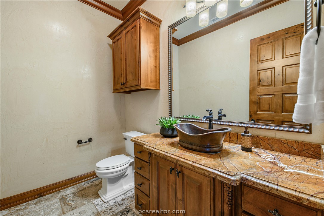 Bryan, Texas, 77802, United States, 4 Bedrooms Bedrooms, ,6 BathroomsBathrooms,Residential,For Sale,2037788