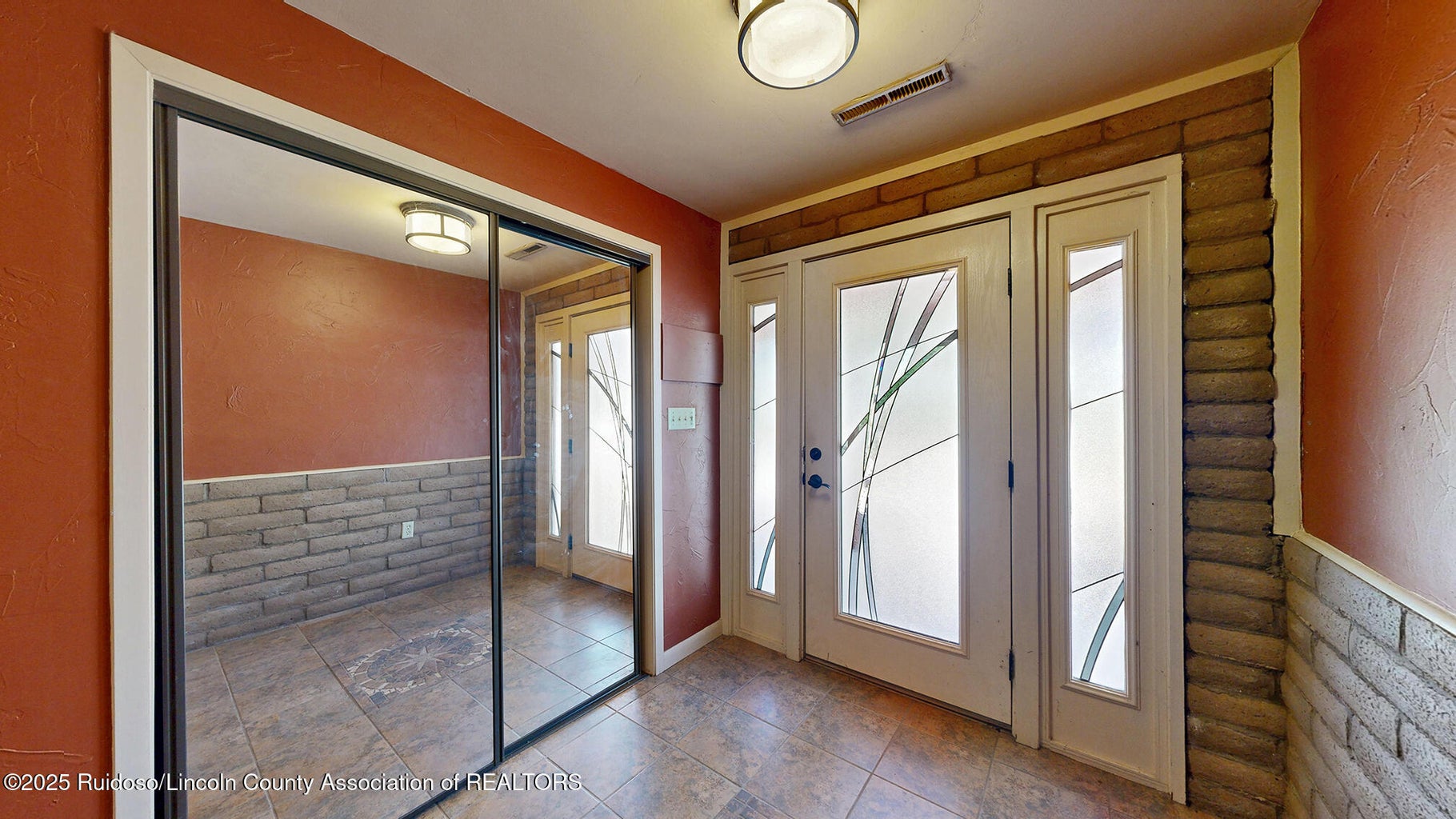 Ruidoso, New Mexico, 88345, United States, 3 Bedrooms Bedrooms, ,3 BathroomsBathrooms,Residential,For Sale,1826738