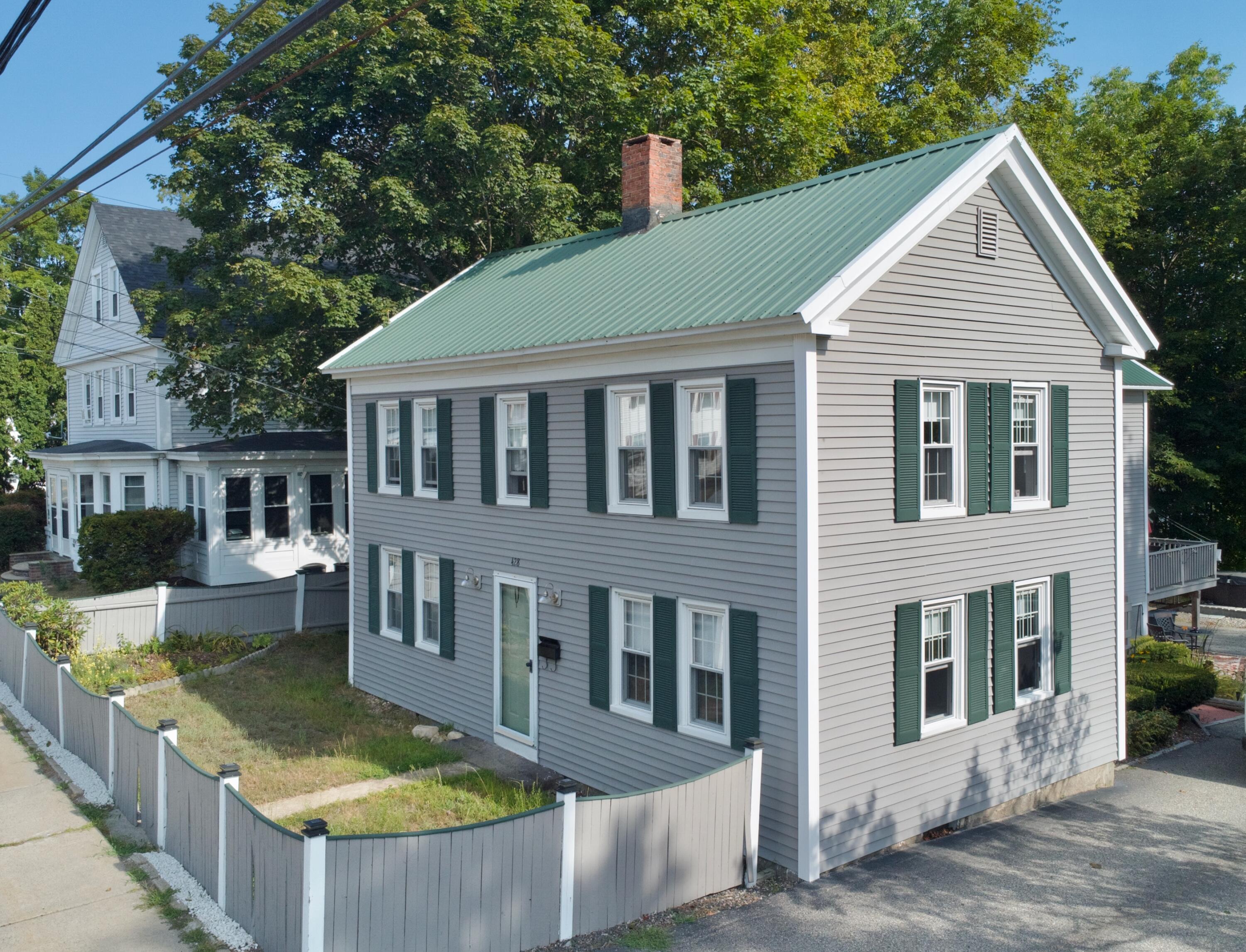 Sanford, Maine, 04083, United States, 4 Bedrooms Bedrooms, ,2 BathroomsBathrooms,Residential,For Sale,1916865