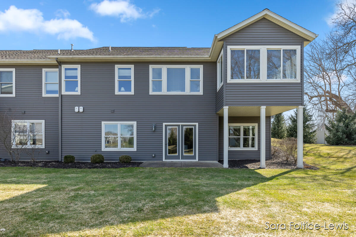 Grandville, Michigan, 49418, United States, 4 Bedrooms Bedrooms, ,3 BathroomsBathrooms,Residential,For Sale,1937298