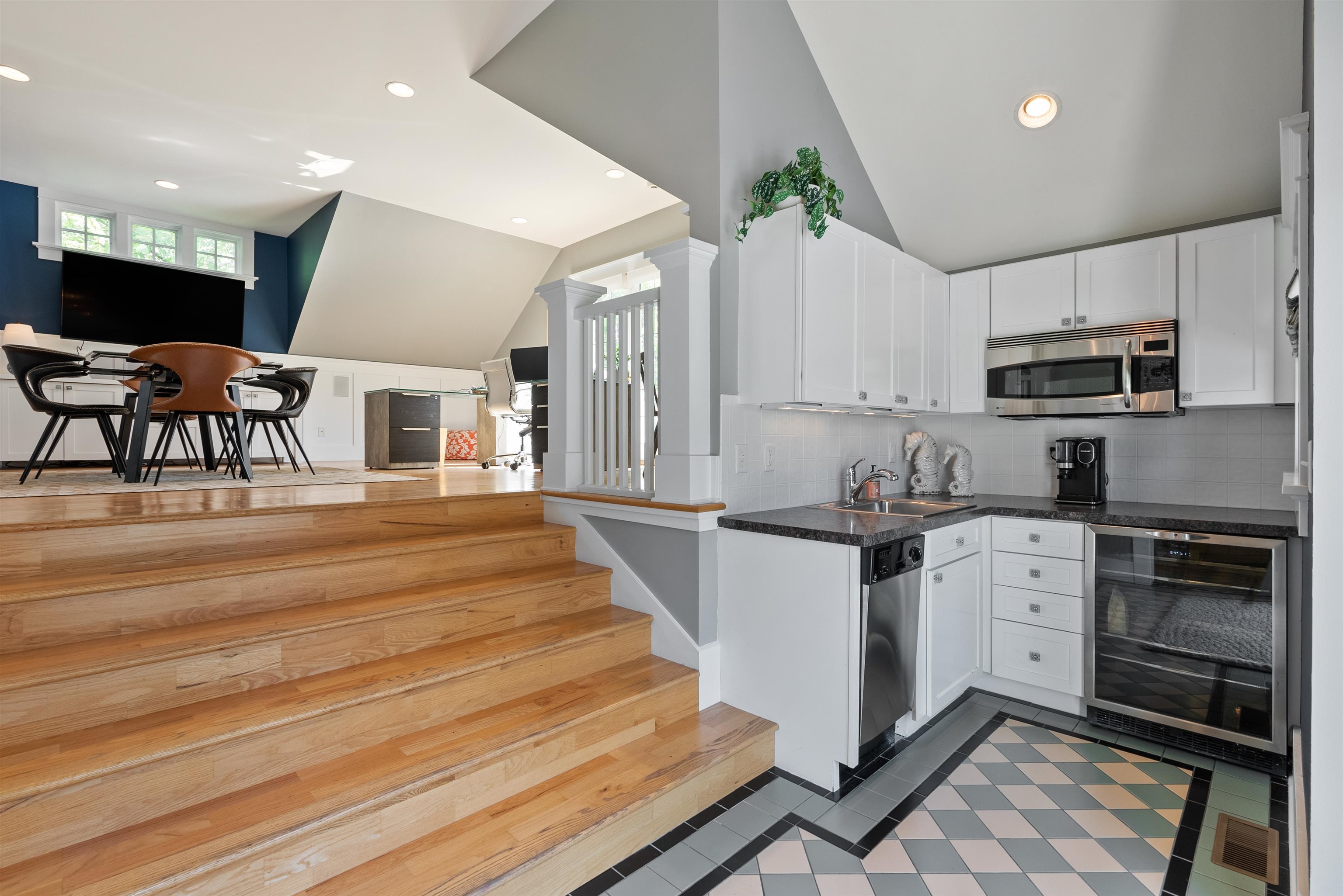 Spokane, Washington, 99203, United States, 4 Bedrooms Bedrooms, ,6 BathroomsBathrooms,Residential,For Sale,1793994