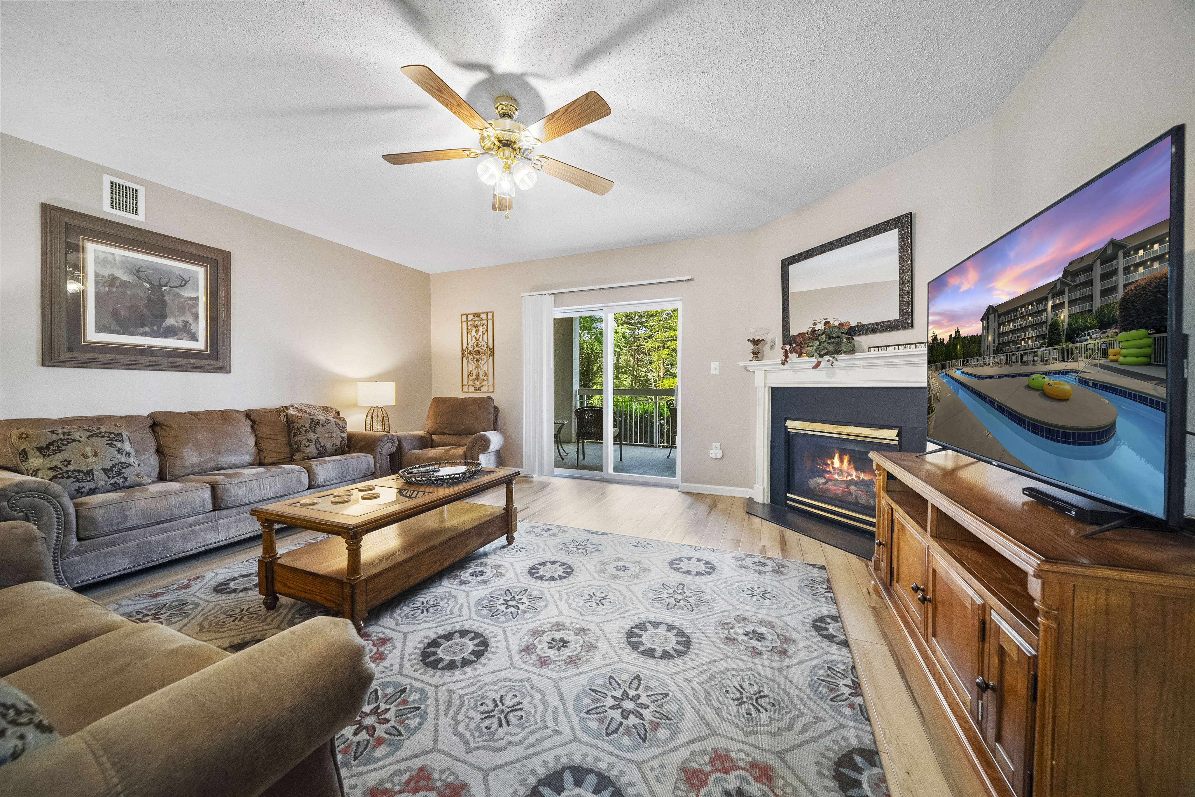Pigeon Forge, Tennessee, 37863, United States, 4 Bedrooms Bedrooms, ,3 BathroomsBathrooms,Residential,For Sale,1923955