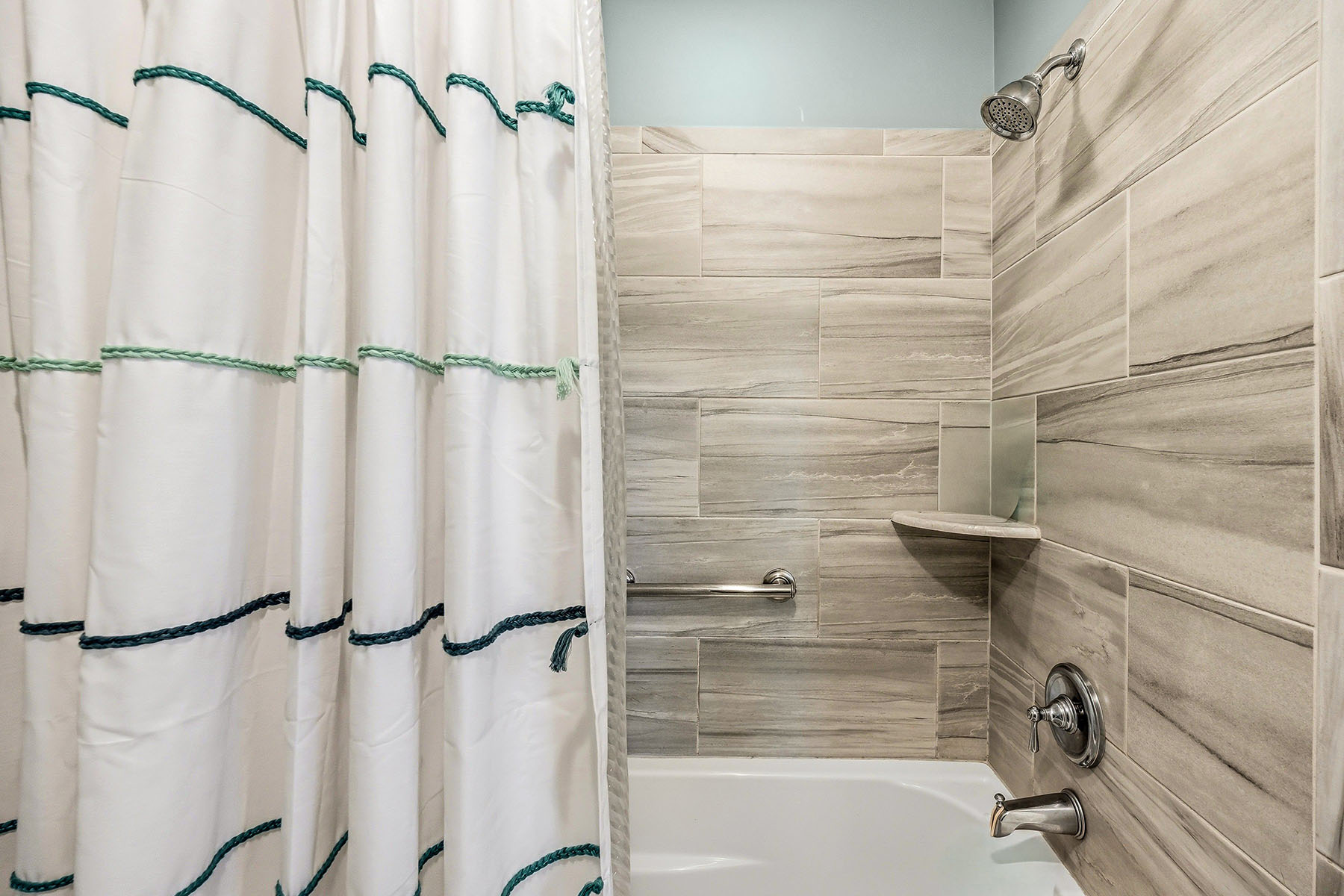  HENDERSONVILLE - 物件實景