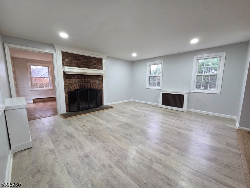 Tewksbury Twp., New Jersey, 07830, United States, 2 Bedrooms Bedrooms, ,2 BathroomsBathrooms,Residential,For Sale,1991114