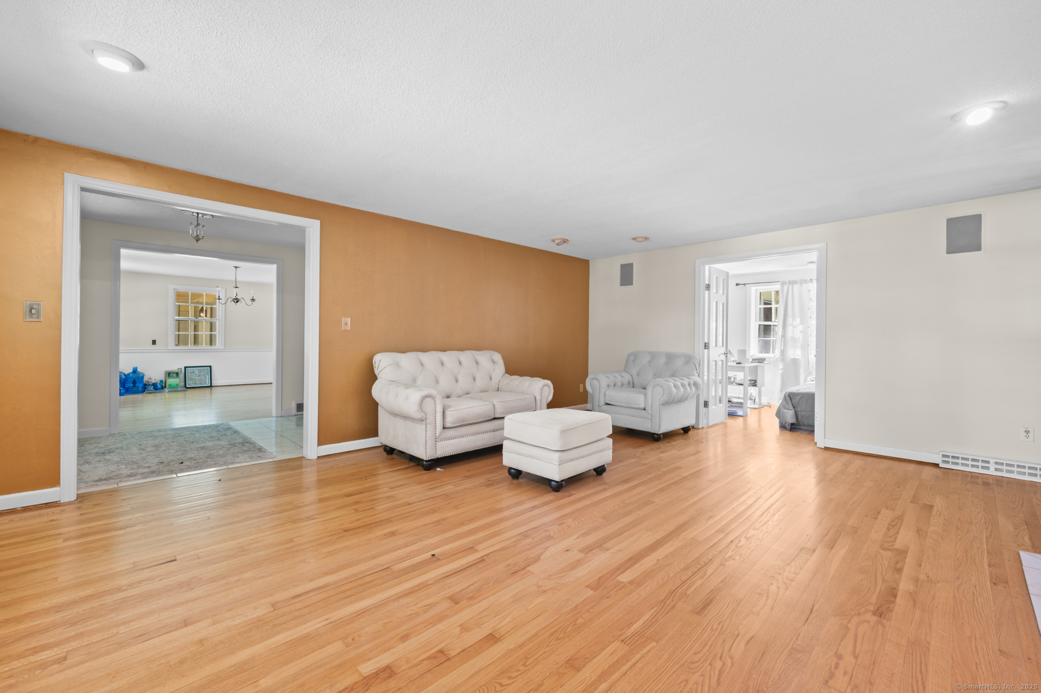 Avon, Connecticut, 06001, United States, 5 Bedrooms Bedrooms, ,5 BathroomsBathrooms,Residential,For Sale,1942317