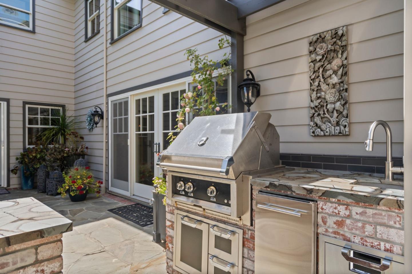 Hillsborough, California, 94010, United States, 6 Bedrooms Bedrooms, ,7 BathroomsBathrooms,Residential,For Sale,1947019
