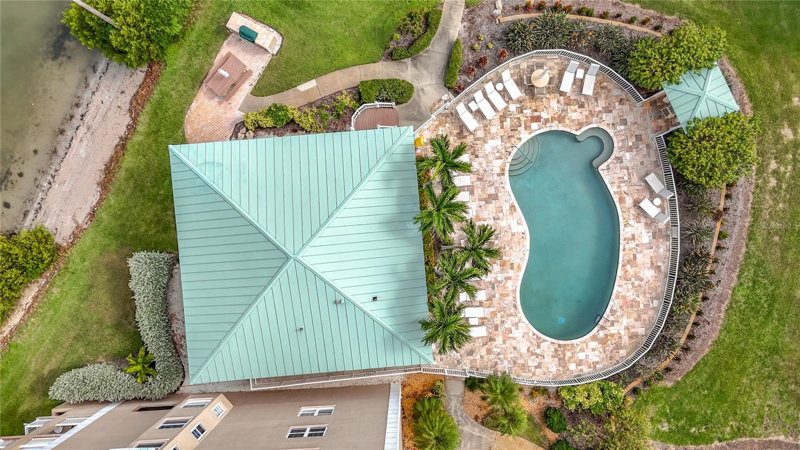 Madeira Beach, Florida, 33708, United States, 2 Bedrooms Bedrooms, ,2 BathroomsBathrooms,Residential,For Sale,1985682