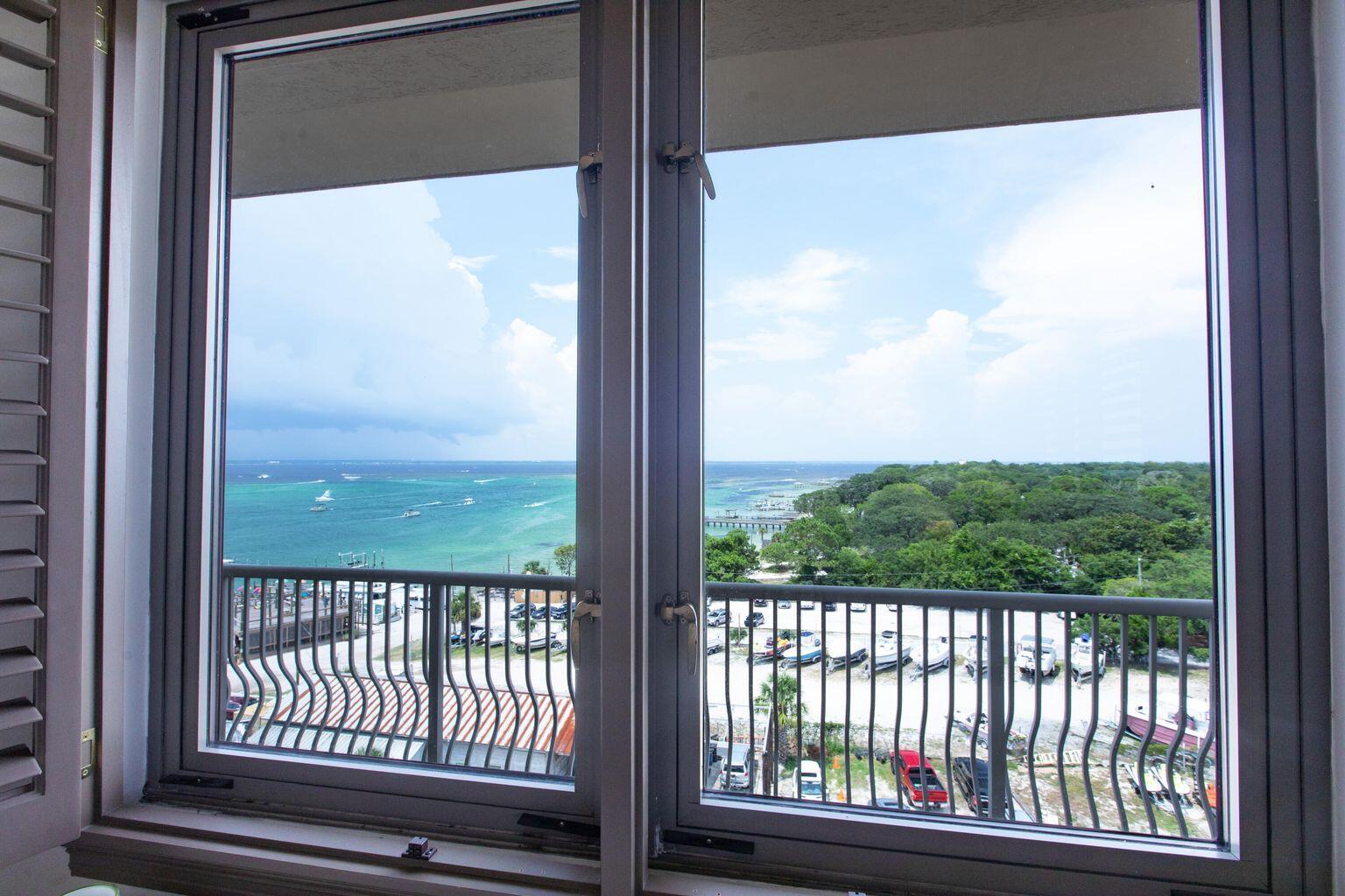 Destin, Florida, 32541, United States, 4 Bedrooms Bedrooms, ,4 BathroomsBathrooms,Residential,For Sale,1977967