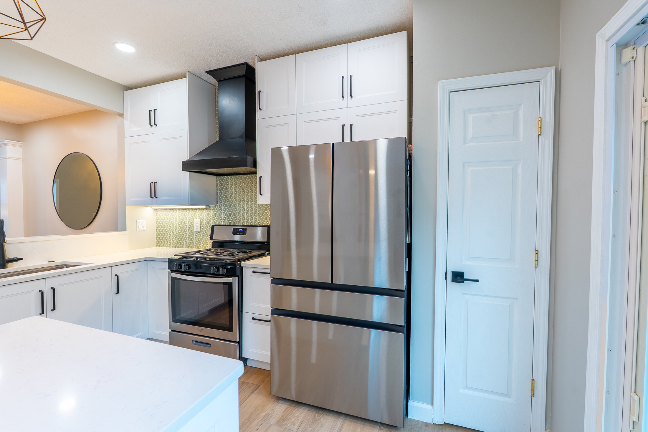  Beautifully Updated Townhome in Desirable Windward/Deerfield Area of Alpharetta - 物件實景