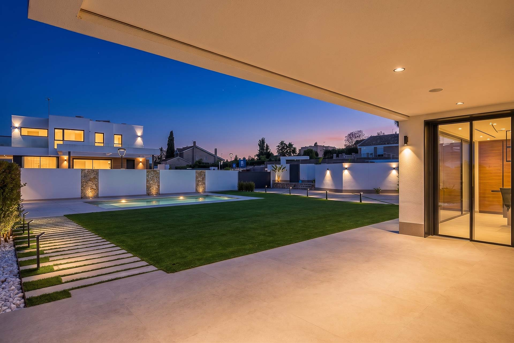  Newly built house with garden, pool, and open views over Seville - 物件實景