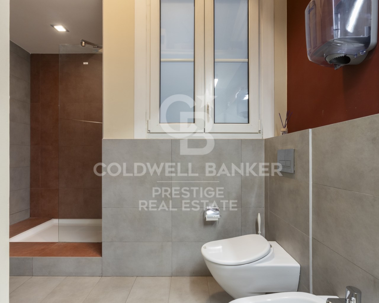 Barcelona, Catalonia, ES, 2 Bedrooms Bedrooms, ,3 BathroomsBathrooms,Residential,For Sale,1848756