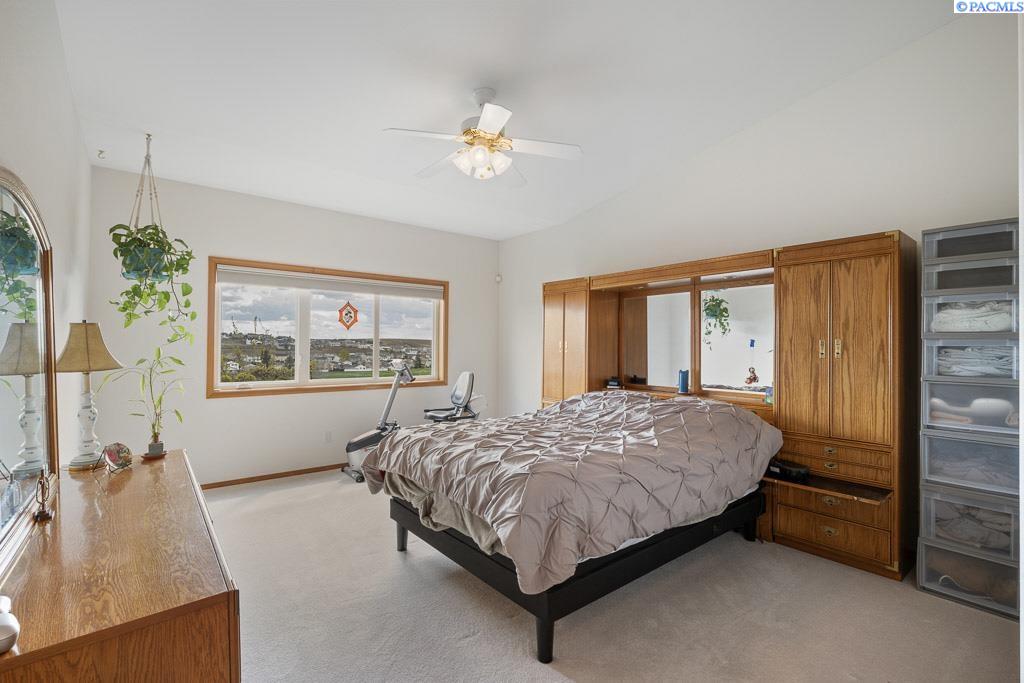 Pullman, Washington, 99163, United States, 4 Bedrooms Bedrooms, ,1 BathroomBathrooms,Residential,For Sale,1784694