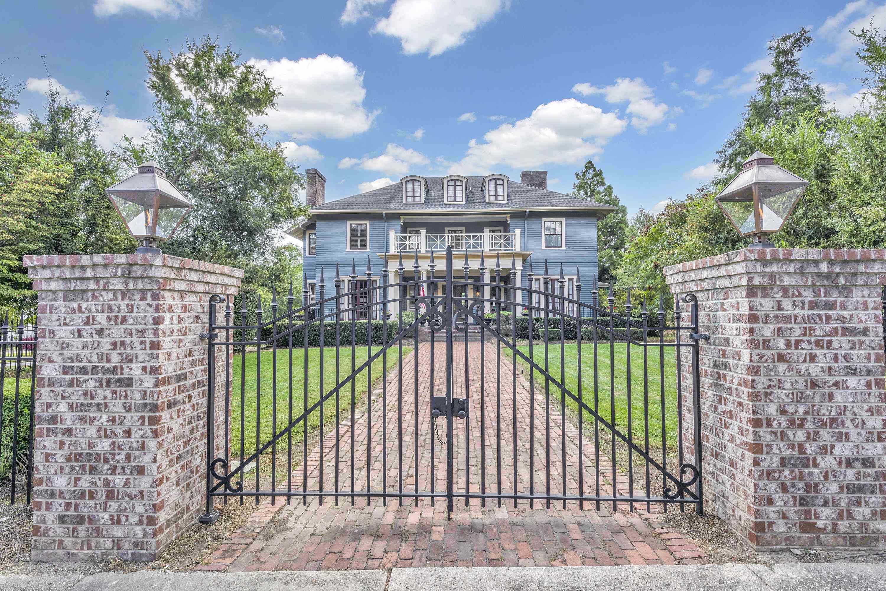 Spartanburg, South Carolina, 29302, United States, 4 Bedrooms Bedrooms, ,3 BathroomsBathrooms,Residential,For Sale,1941916