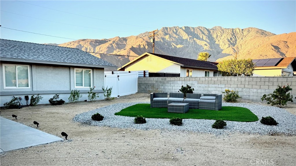 North Palm Springs, California, 92262, United States, 4 Bedrooms Bedrooms, ,2 BathroomsBathrooms,Residential,For Sale,1989712