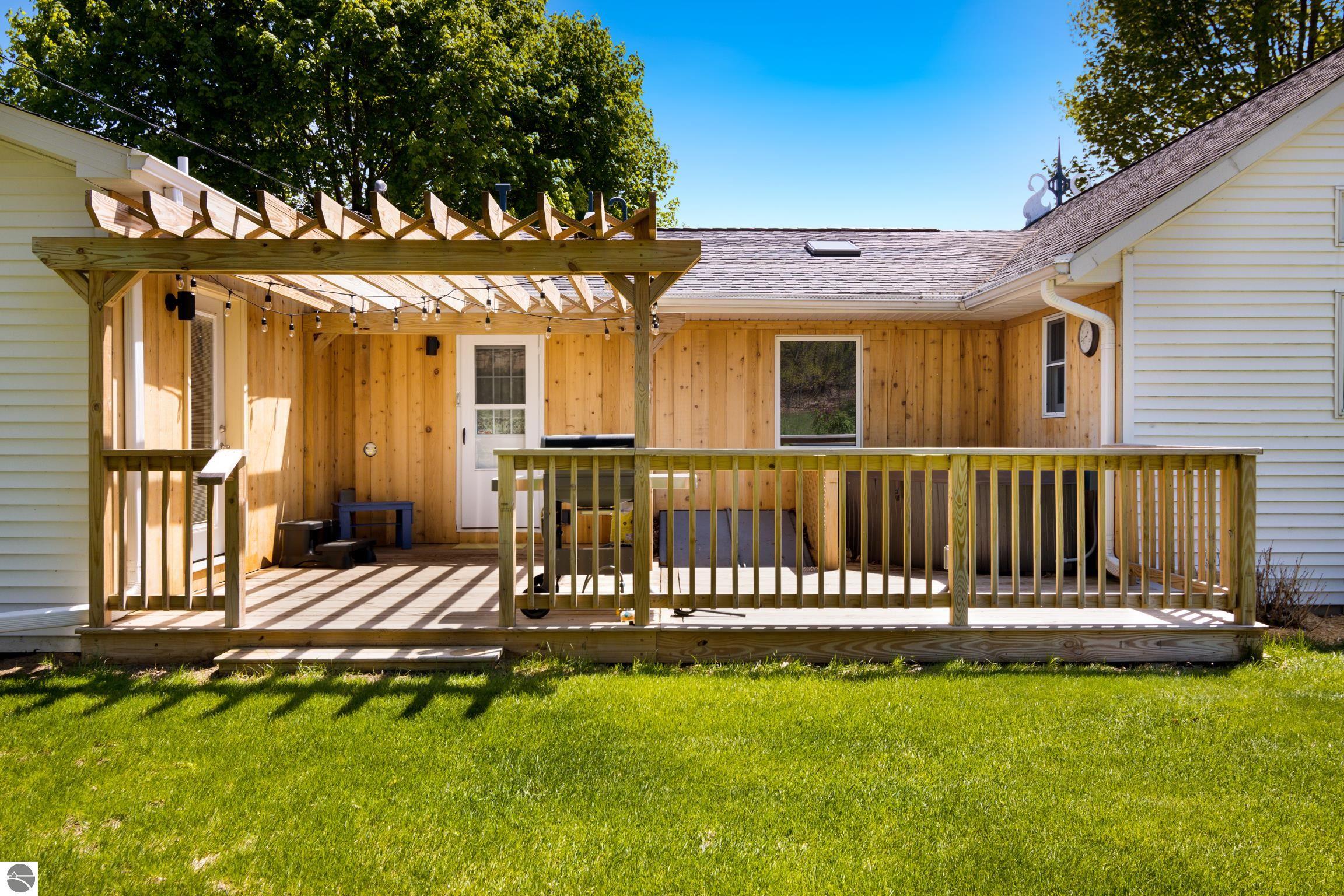 Traverse City, Michigan, 49686, United States, 3 Bedrooms Bedrooms, ,1 BathroomBathrooms,Residential,For Sale,2048667