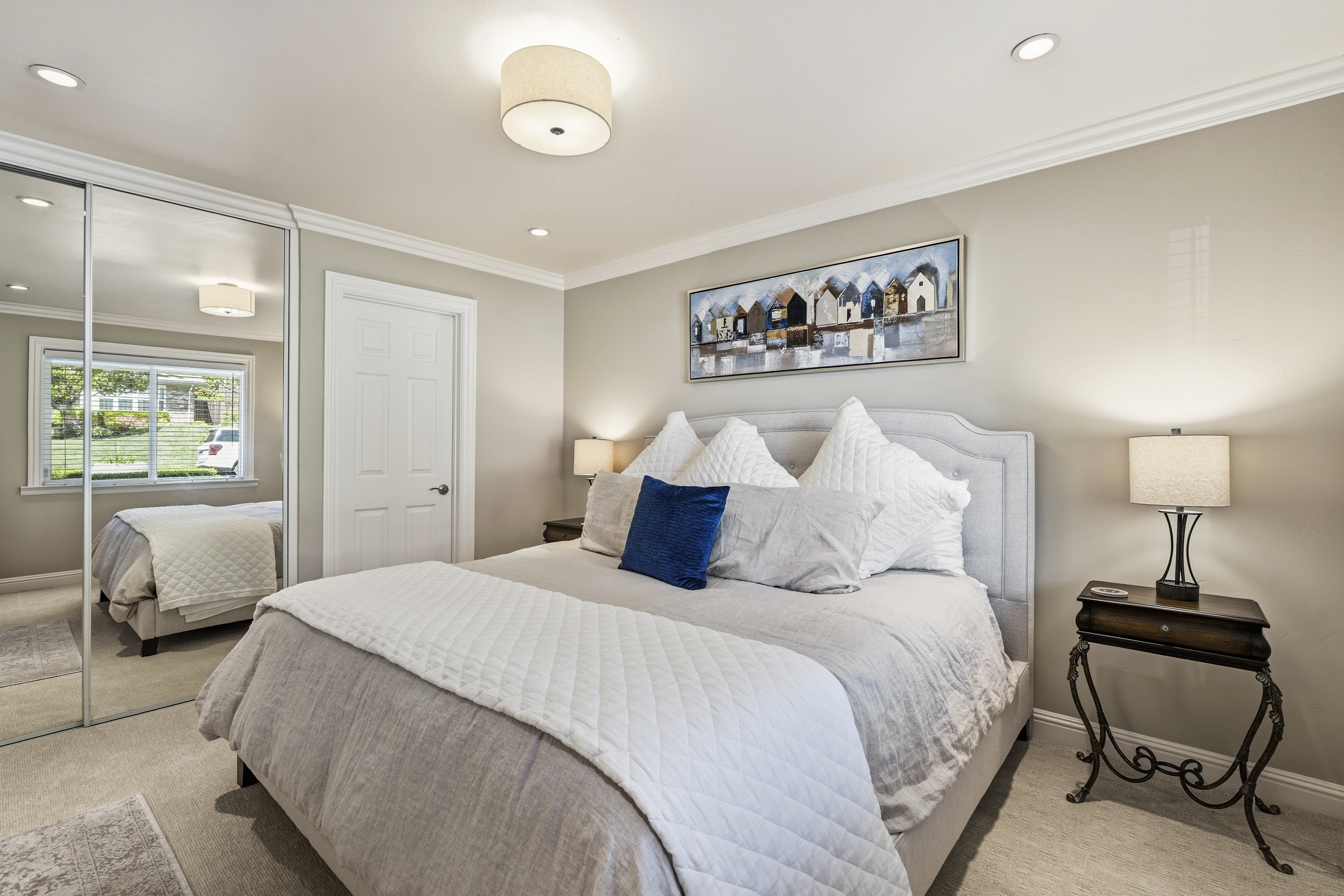  Million Dollar Views and Timeless Elegance in This Exceptional Residence - 物件實景