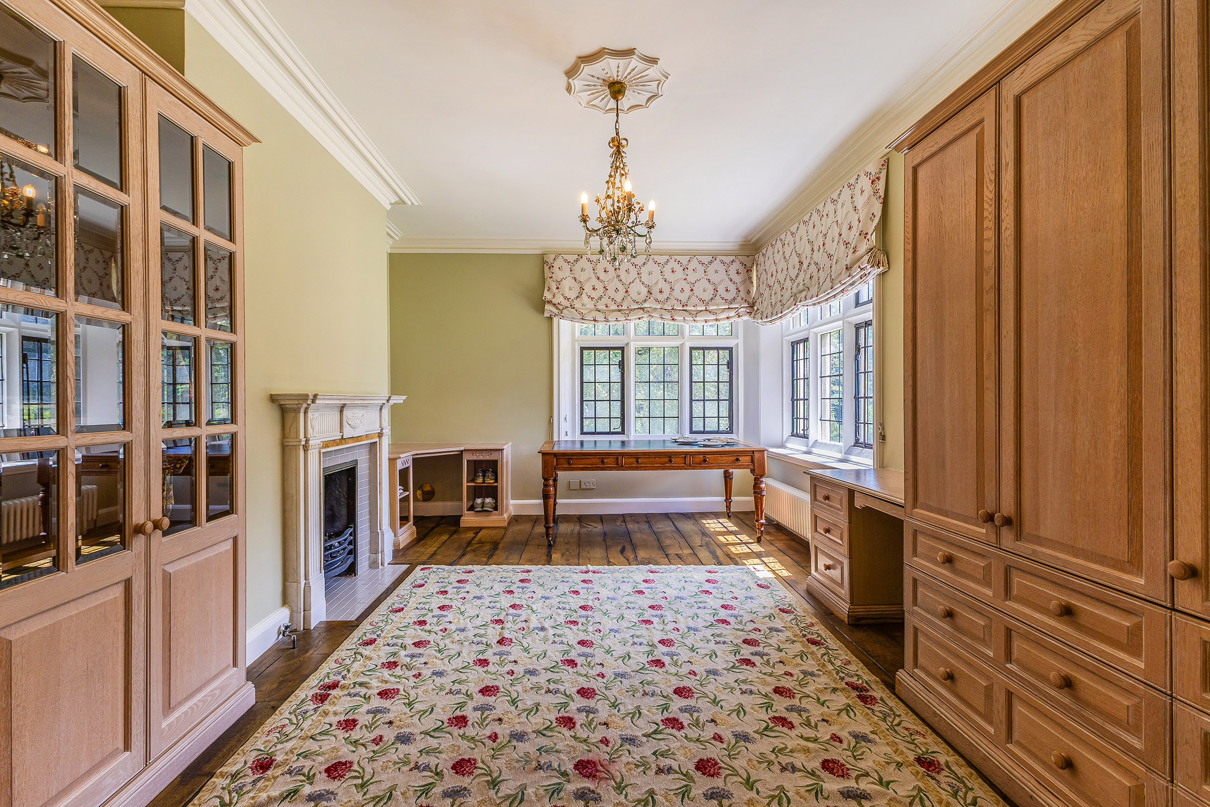  A Grand Manor House Set Within 11.5 Acres on the Edge of Sunningdale Heath7 - 物件實景