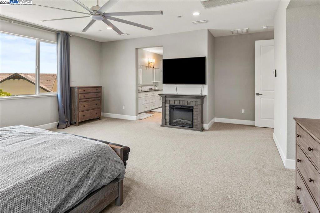 Tracy, California, 95377, United States, 5 Bedrooms Bedrooms, ,4 BathroomsBathrooms,Residential,For Sale,1943891