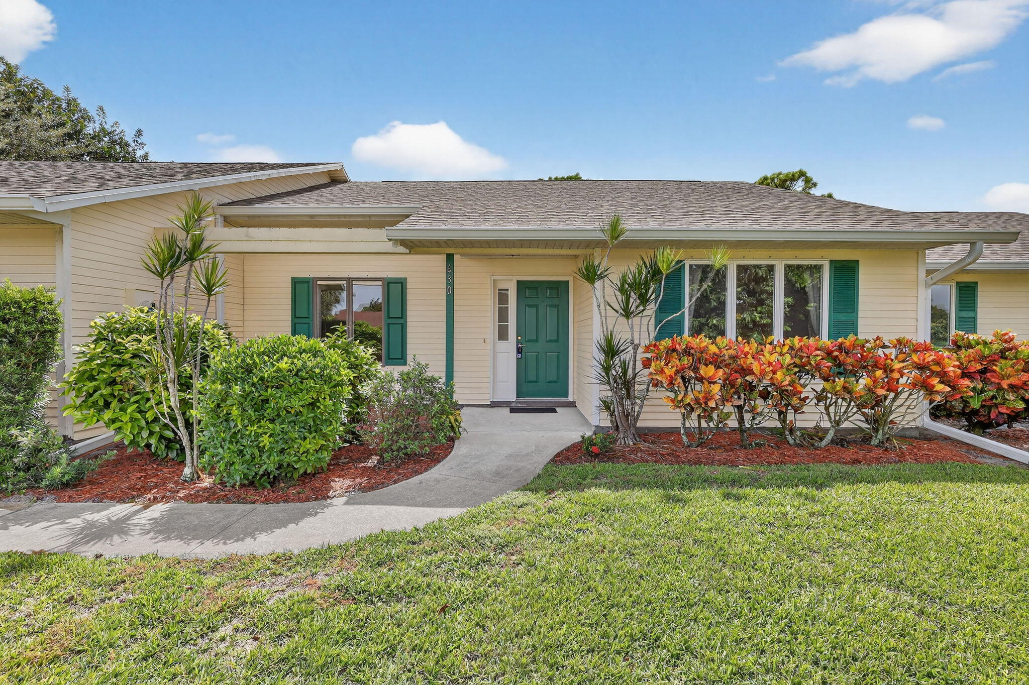 Jensen Beach, Florida, 34957, United States, 3 Bedrooms Bedrooms, ,2 BathroomsBathrooms,Residential,For Sale,1960986
