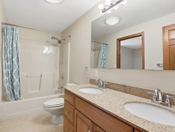 Sayre, Pennsylvania, 18840, United States, 5 Bedrooms Bedrooms, ,4 BathroomsBathrooms,Residential,For Sale,1979429