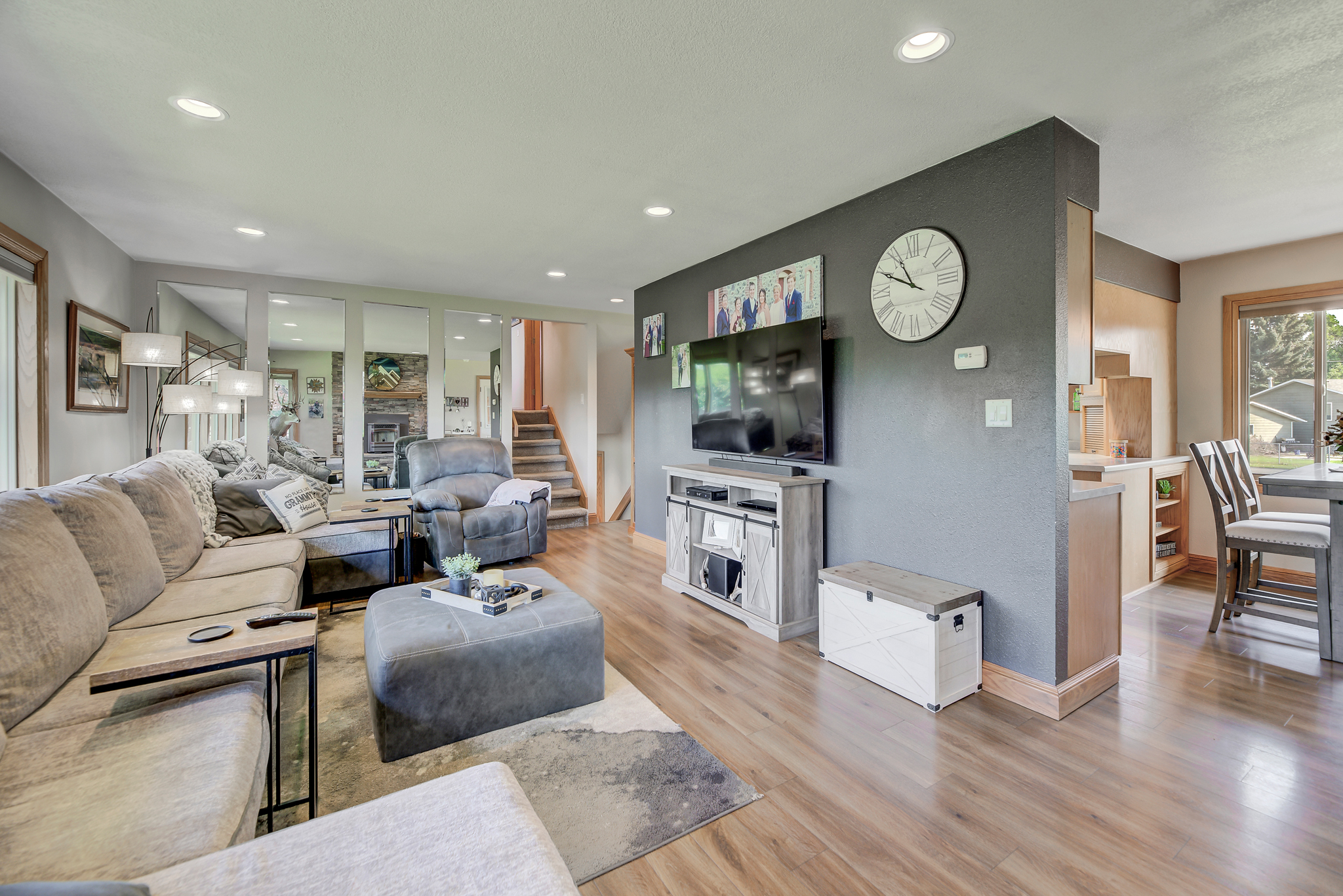 Helena, Montana, 59602, United States, 4 Bedrooms Bedrooms, ,3 BathroomsBathrooms,Residential,For Sale,1983426