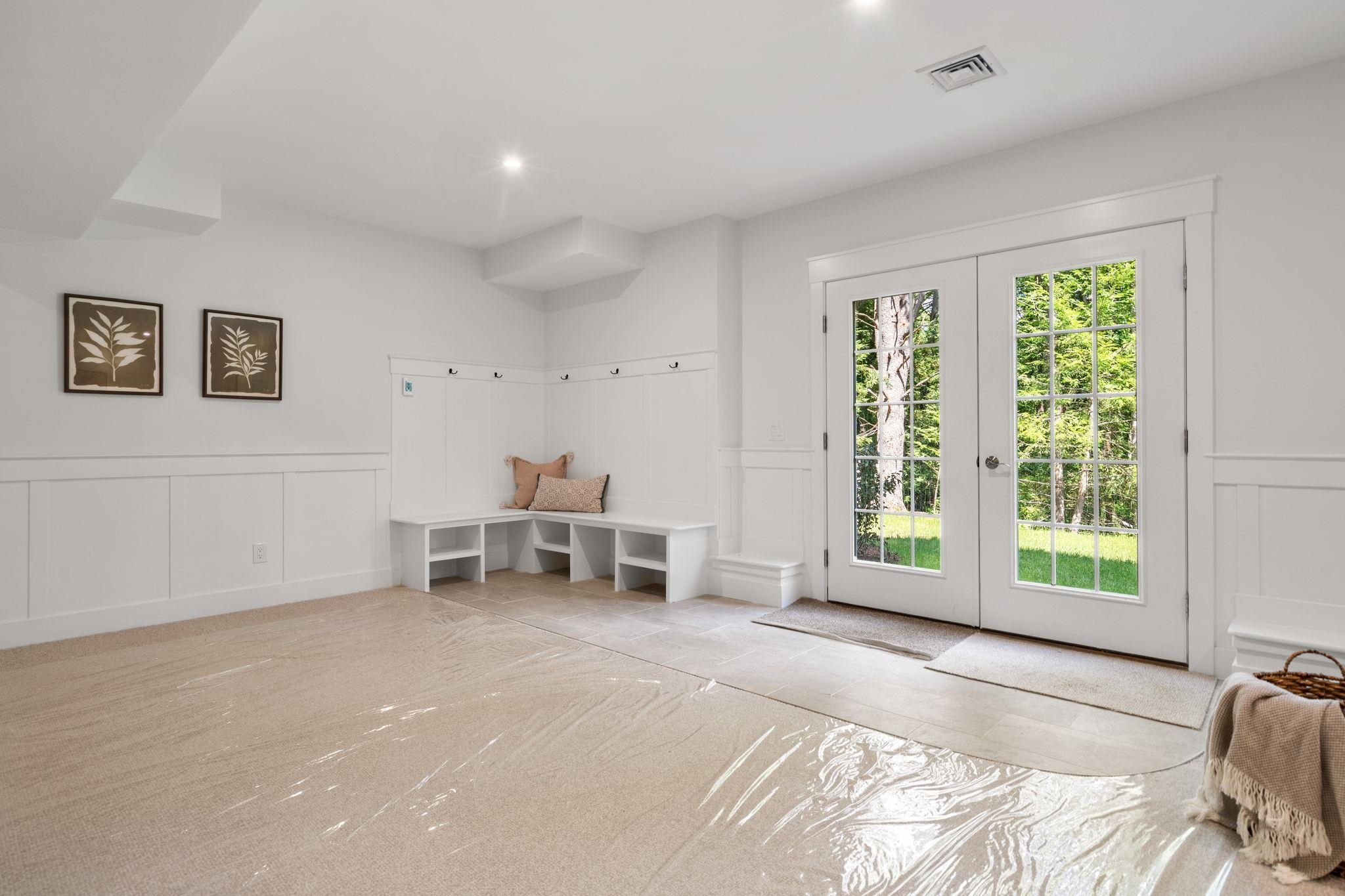 Bedford, New Hampshire, 03110, United States, 4 Bedrooms Bedrooms, ,4 BathroomsBathrooms,Residential,For Sale,1848455