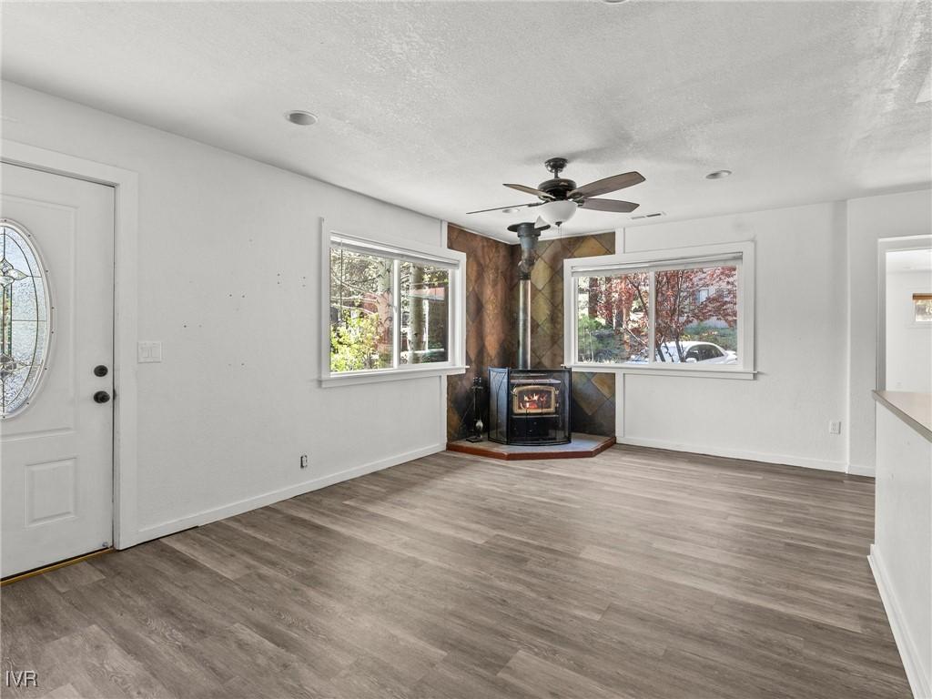 City Of South Lake Tahoe, California, 96150, United States, 3 Bedrooms Bedrooms, ,2 BathroomsBathrooms,Residential,For Sale,1736156