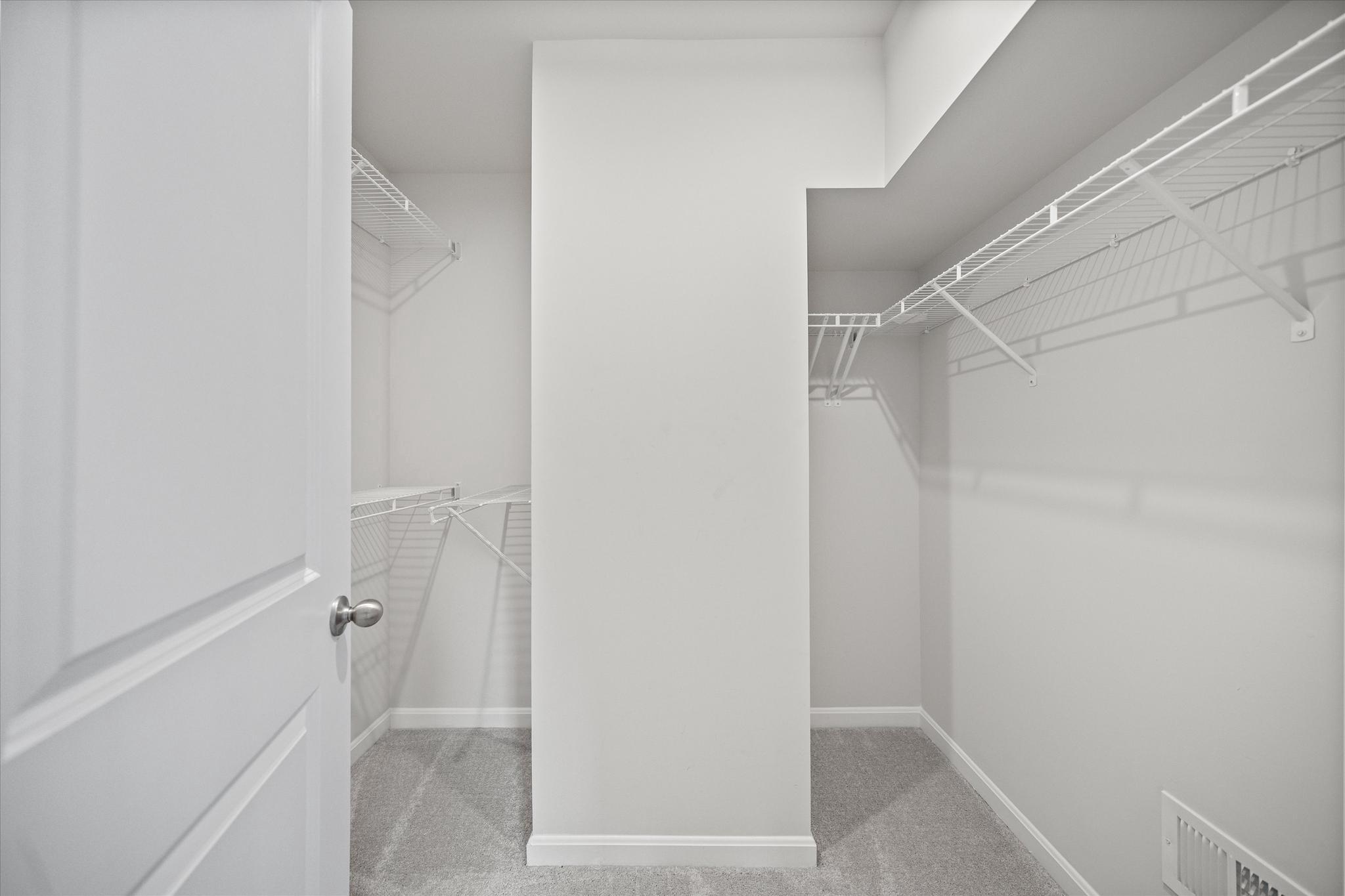  18218 Summit Pointe Drive, Triangle, VA, 22172 - 物件實景