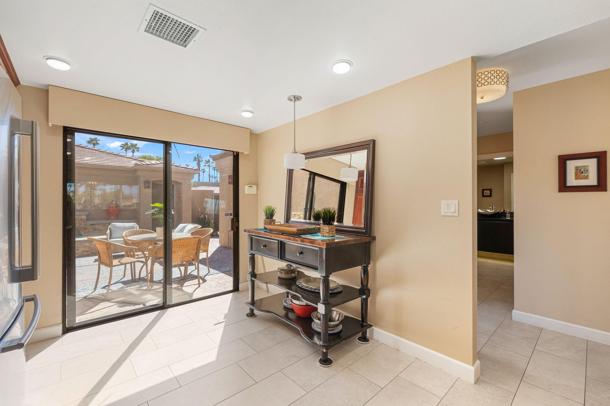 Palm Desert, California, 92211, United States, 2 Bedrooms Bedrooms, ,2 BathroomsBathrooms,Residential,For Sale,1985360