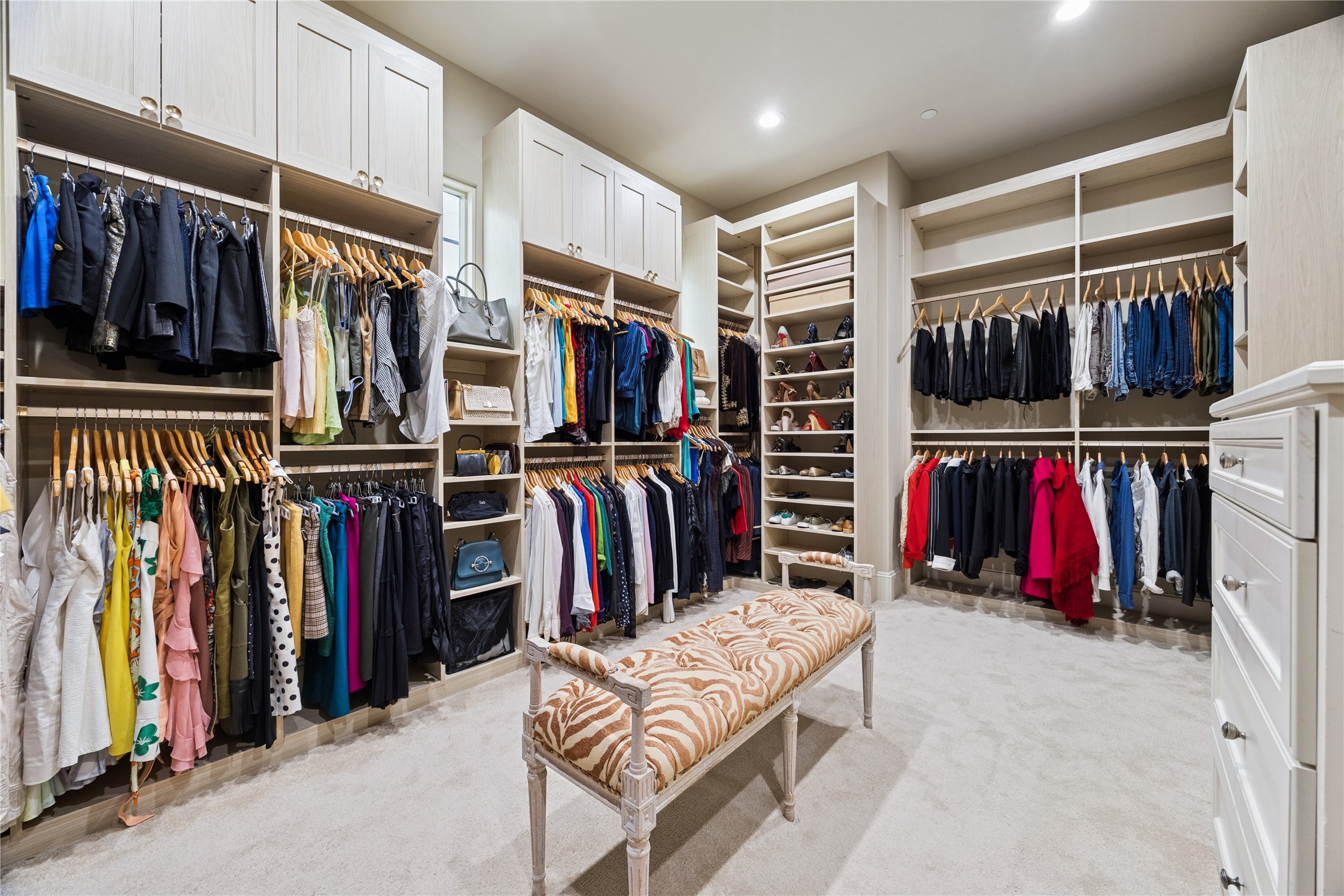  5207 Calle Montilla Place - 物件實景