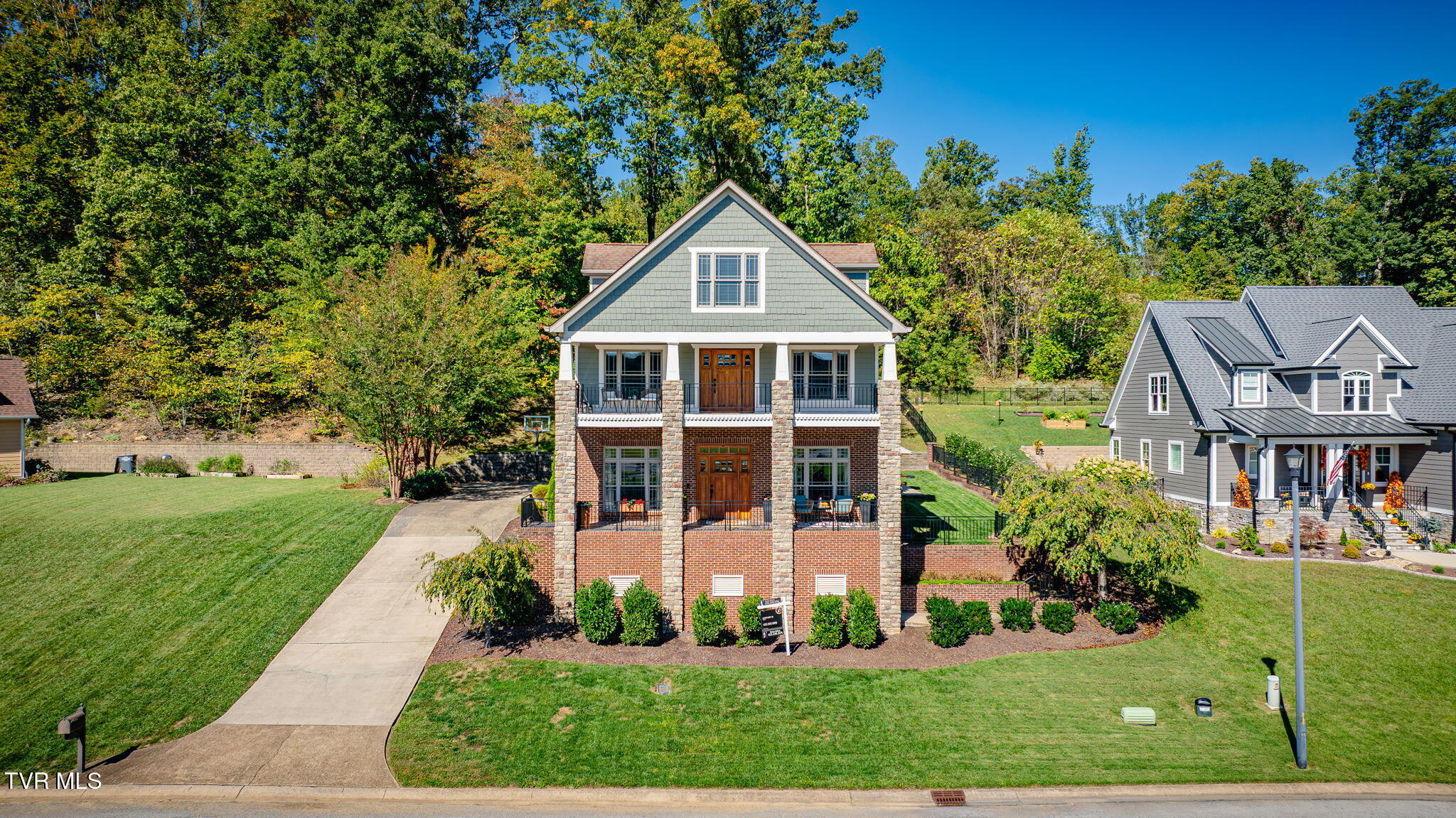 Kingsport, Tennessee, 37664, United States, 5 Bedrooms Bedrooms, ,5 BathroomsBathrooms,Residential,For Sale,1982177