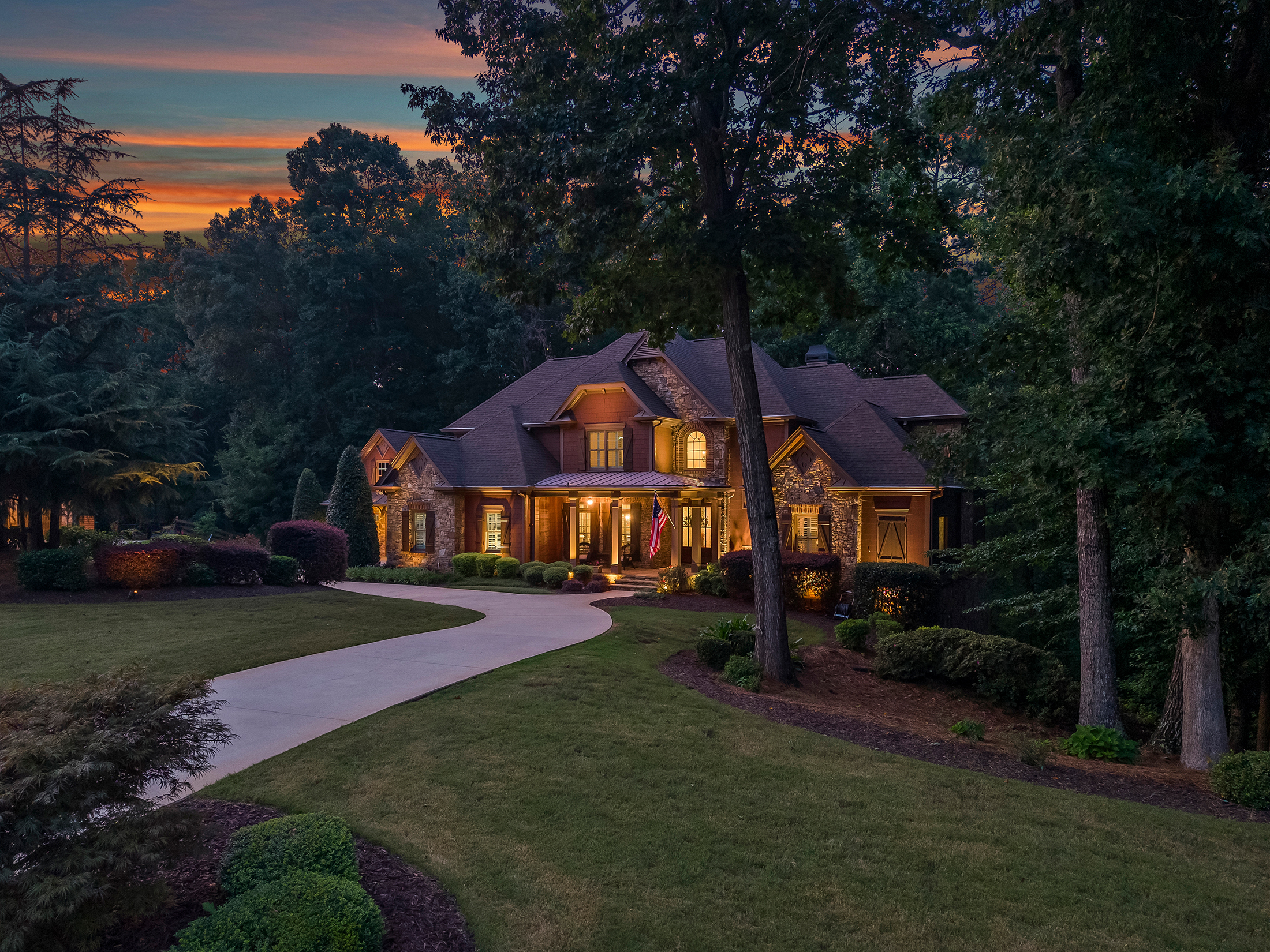  Timeless Craftsman Luxury with Unmatched Privacy in West Cobb - 物件實景