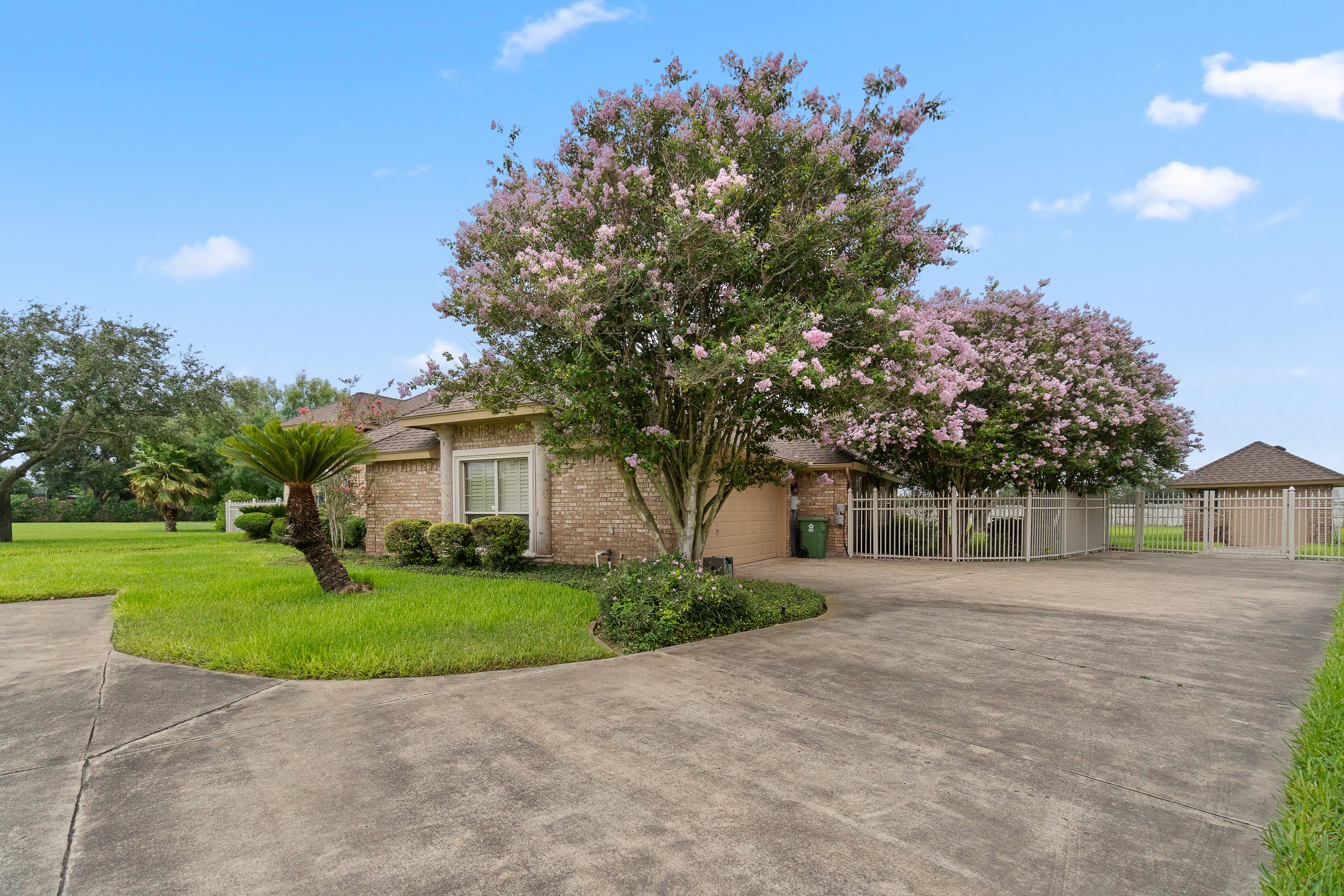 Harlingen, Texas, 78552, United States, 4 Bedrooms Bedrooms, ,3 BathroomsBathrooms,Residential,For Sale,1867020
