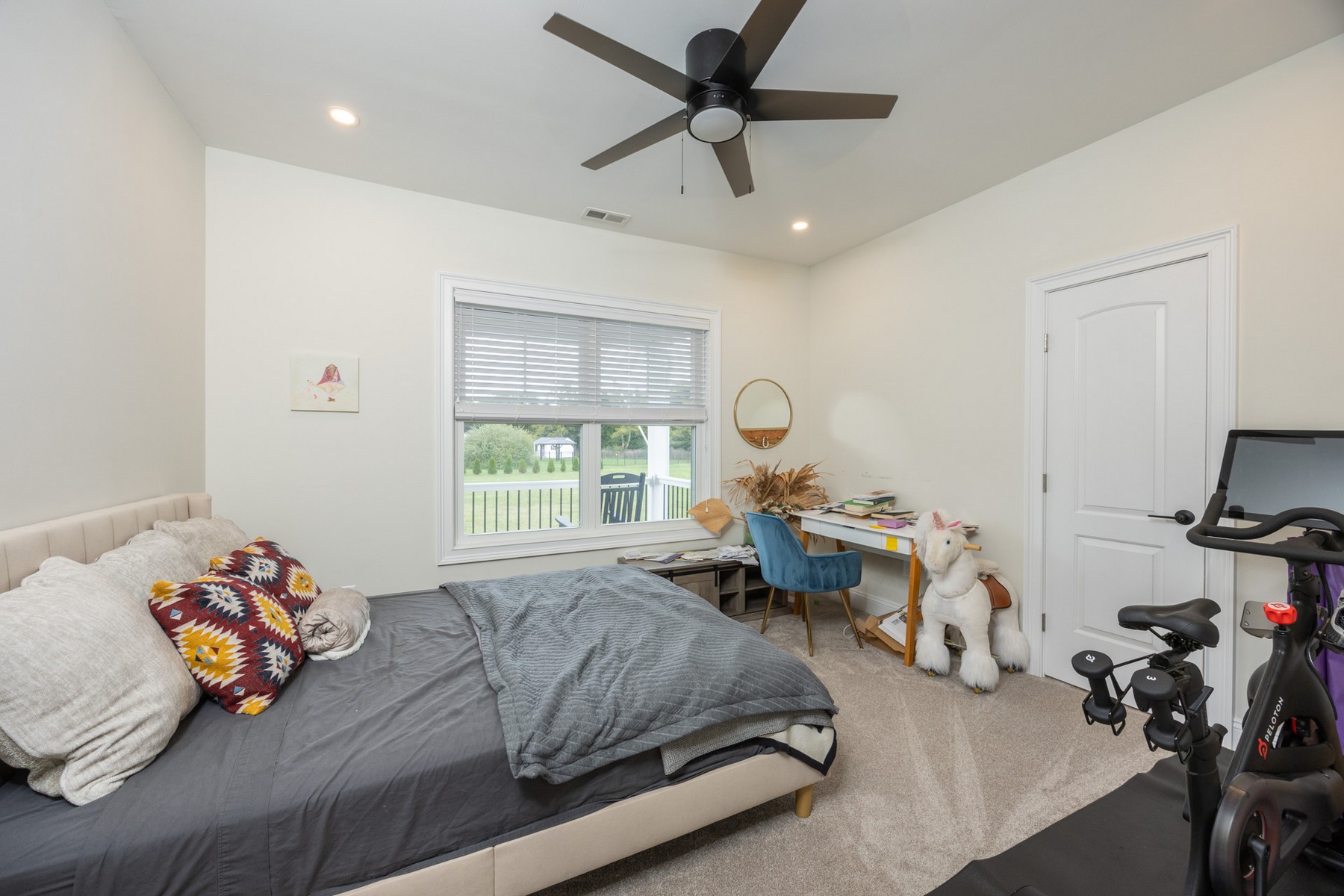  28 Queen Anne Court - 物件實景