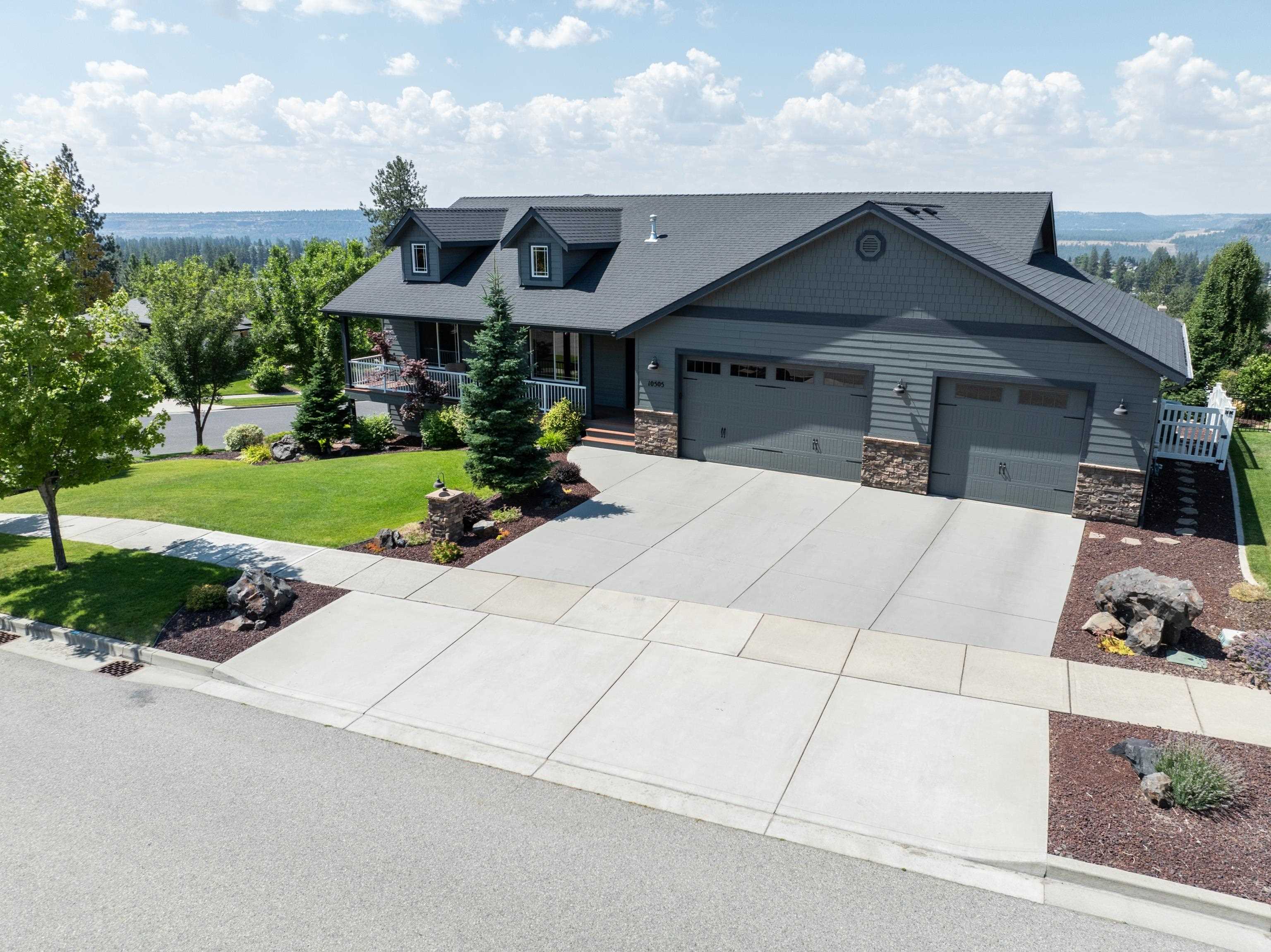 Spokane, Washington, 99208, United States, 4 Bedrooms Bedrooms, ,3 BathroomsBathrooms,Residential,For Sale,1901049